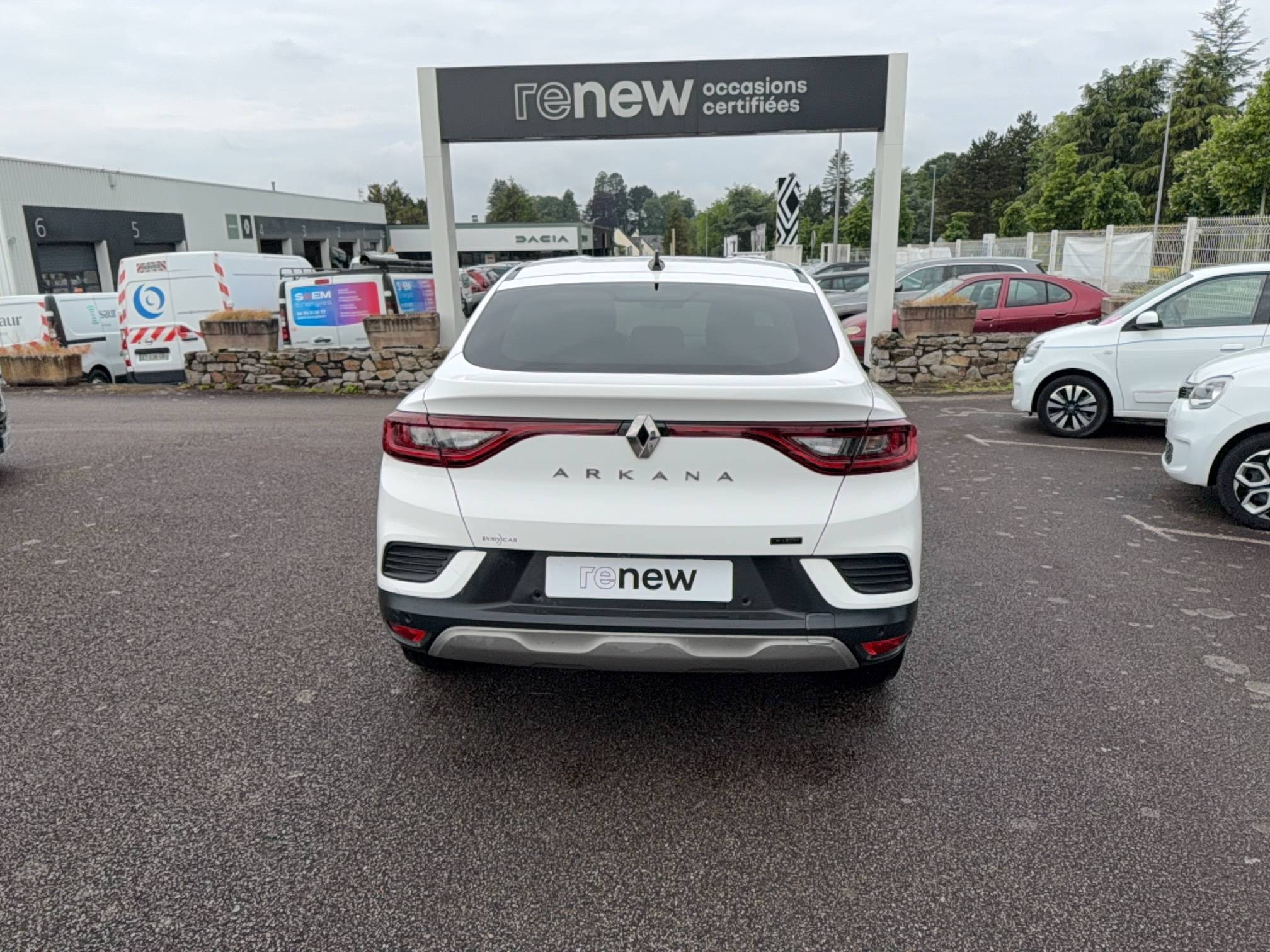 Vente en ligne Renault Arkana  E-Tech hybride 145 - 22 au prix de 17 790 €