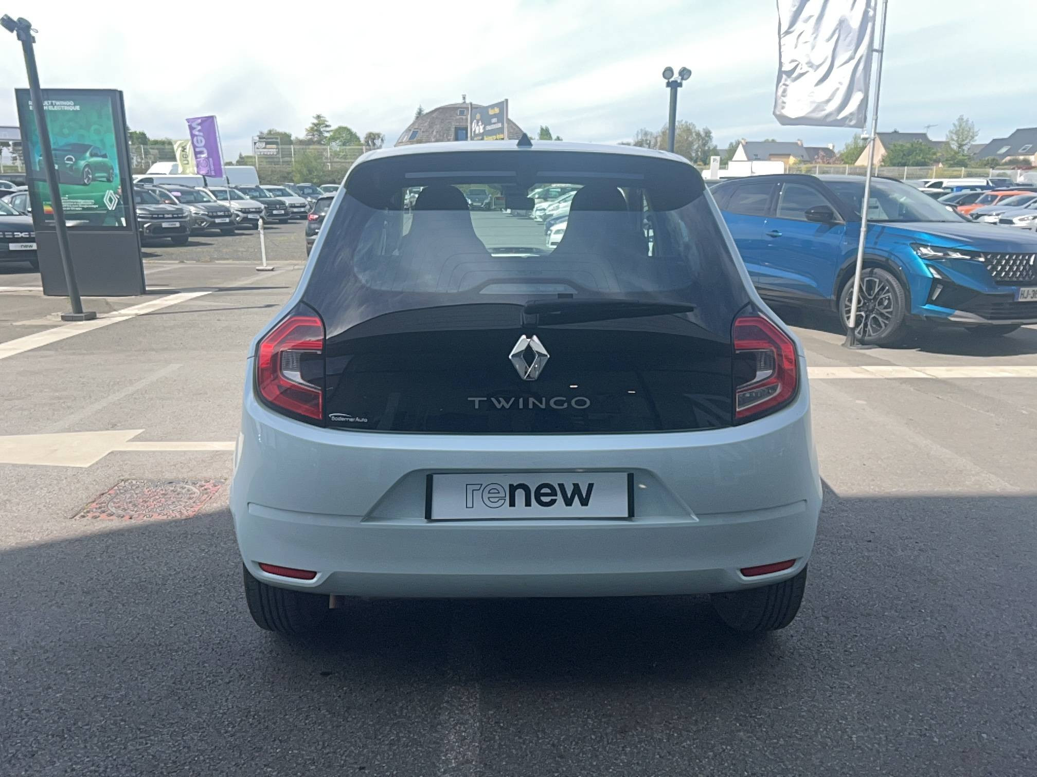 Vente en ligne Renault Twingo 3  SCe 65 au prix de 10 490 €