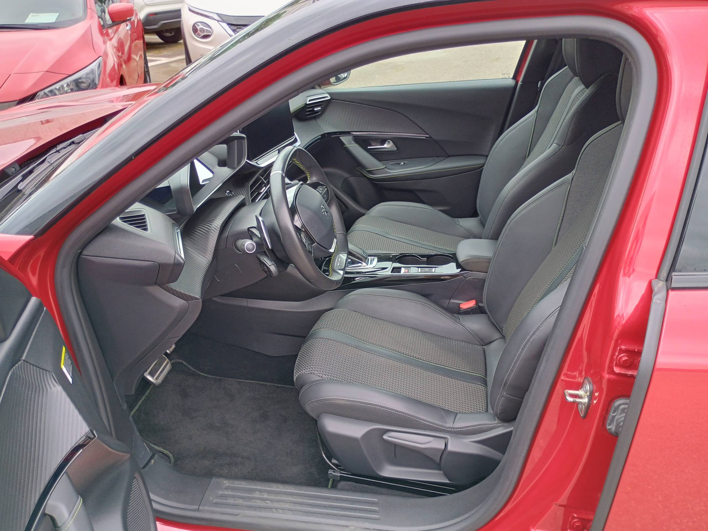 Vente en ligne Peugeot 2008  BlueHDi 130 S&S EAT8 au prix de 19 990 €