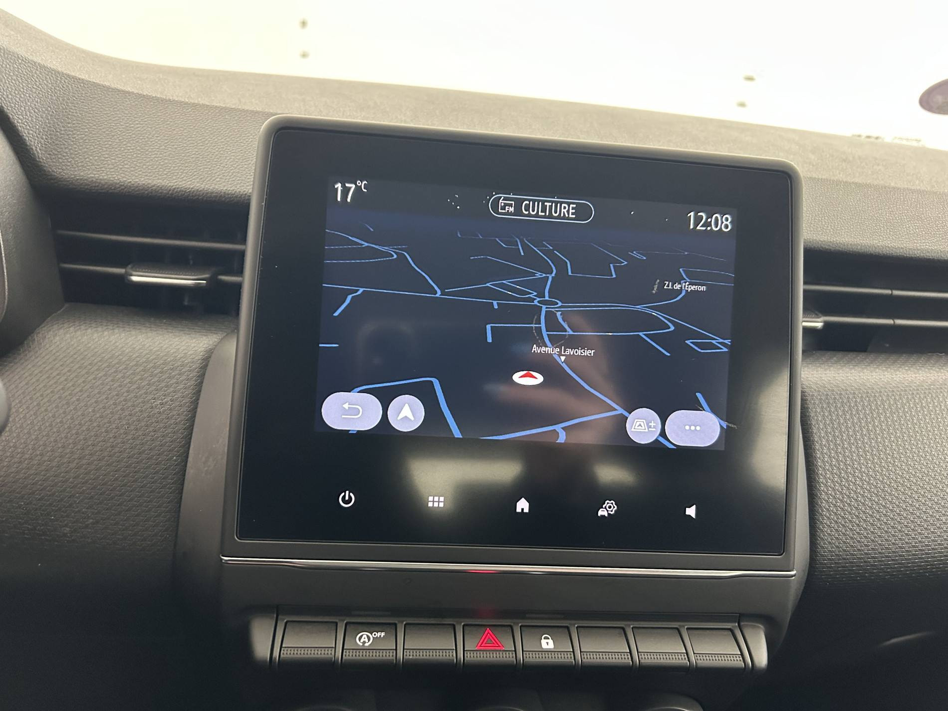 Vente en ligne Renault Clio 5 Clio SCe 65 - 21N au prix de 12 390 €