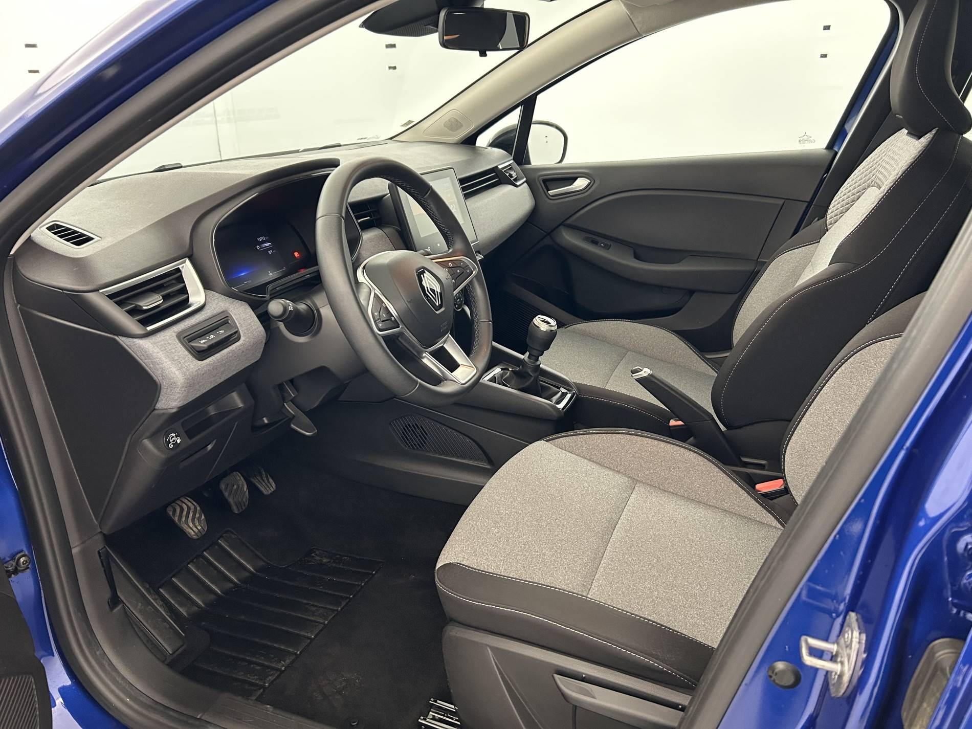 Vente en ligne Renault Clio 5 Clio TCe 100 GPL au prix de 15 990 €