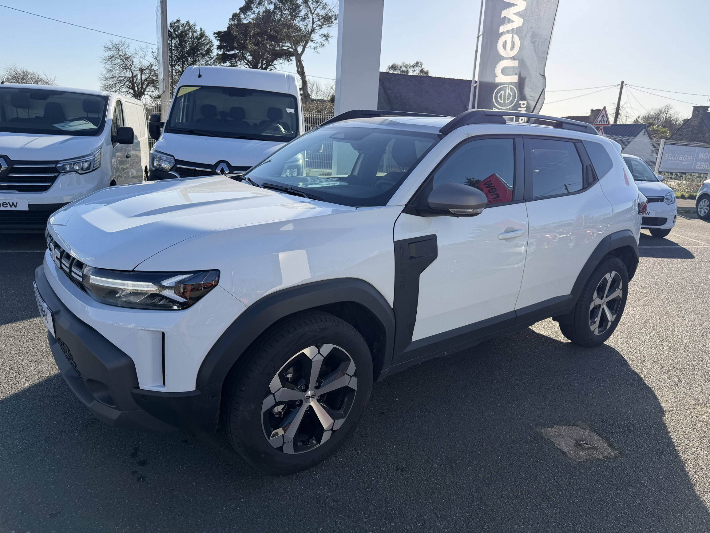 Vente en ligne Dacia Duster  Hybrid 155 au prix de 28 590 €