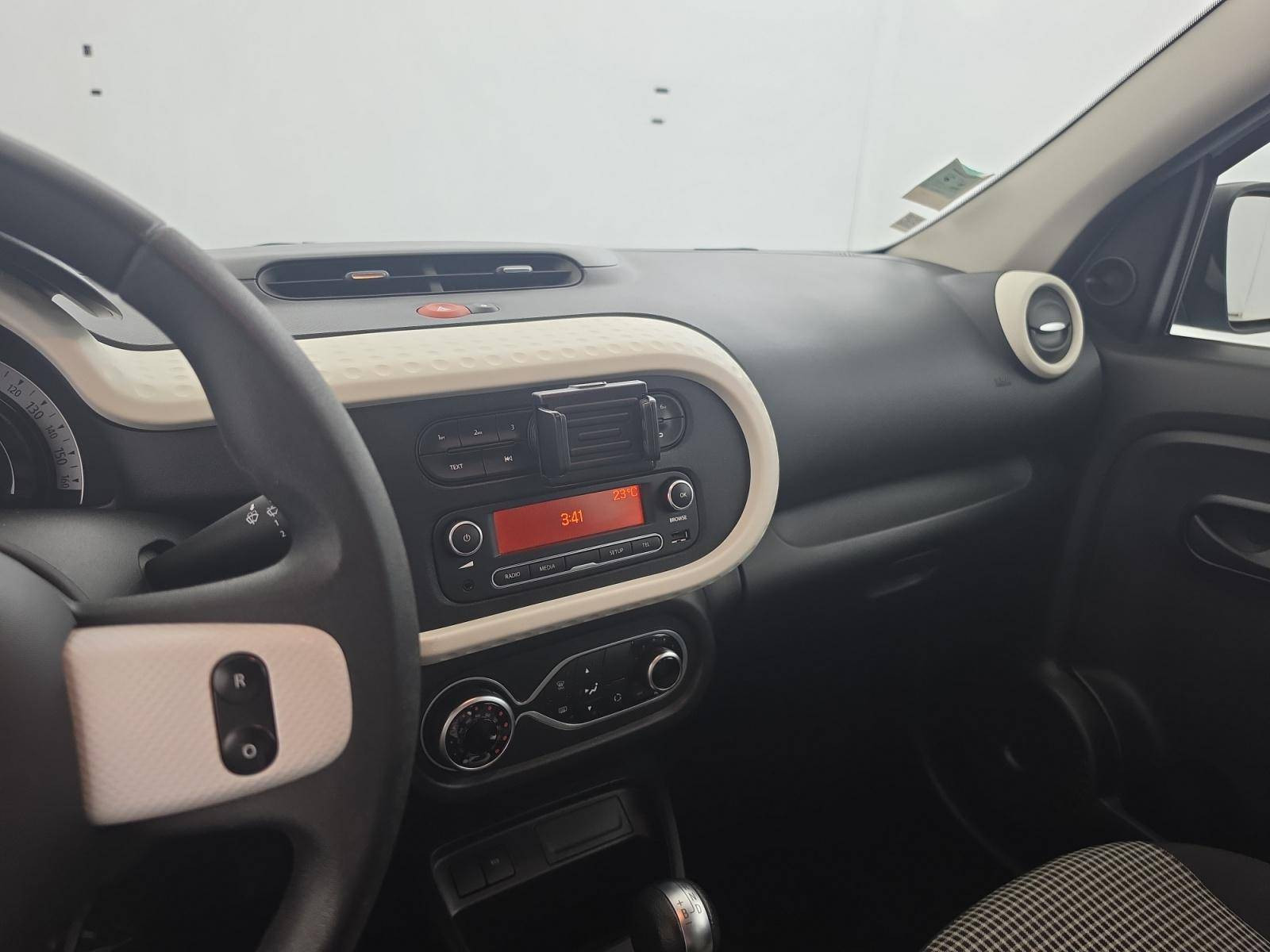 Vente en ligne Renault Twingo Electrique Twingo III E-Tech au prix de 11 900 €