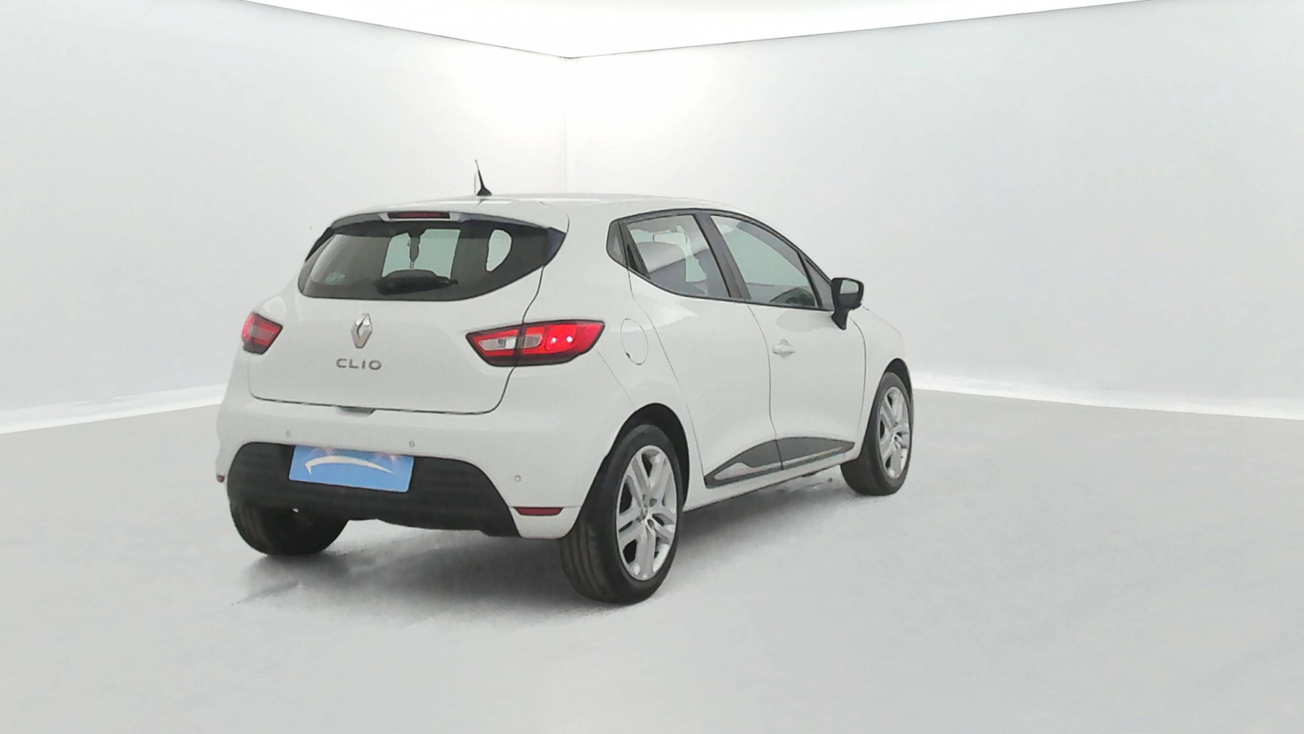 Vente en ligne Renault Clio 4 Clio dCi 75 E6C au prix de 10 890 €