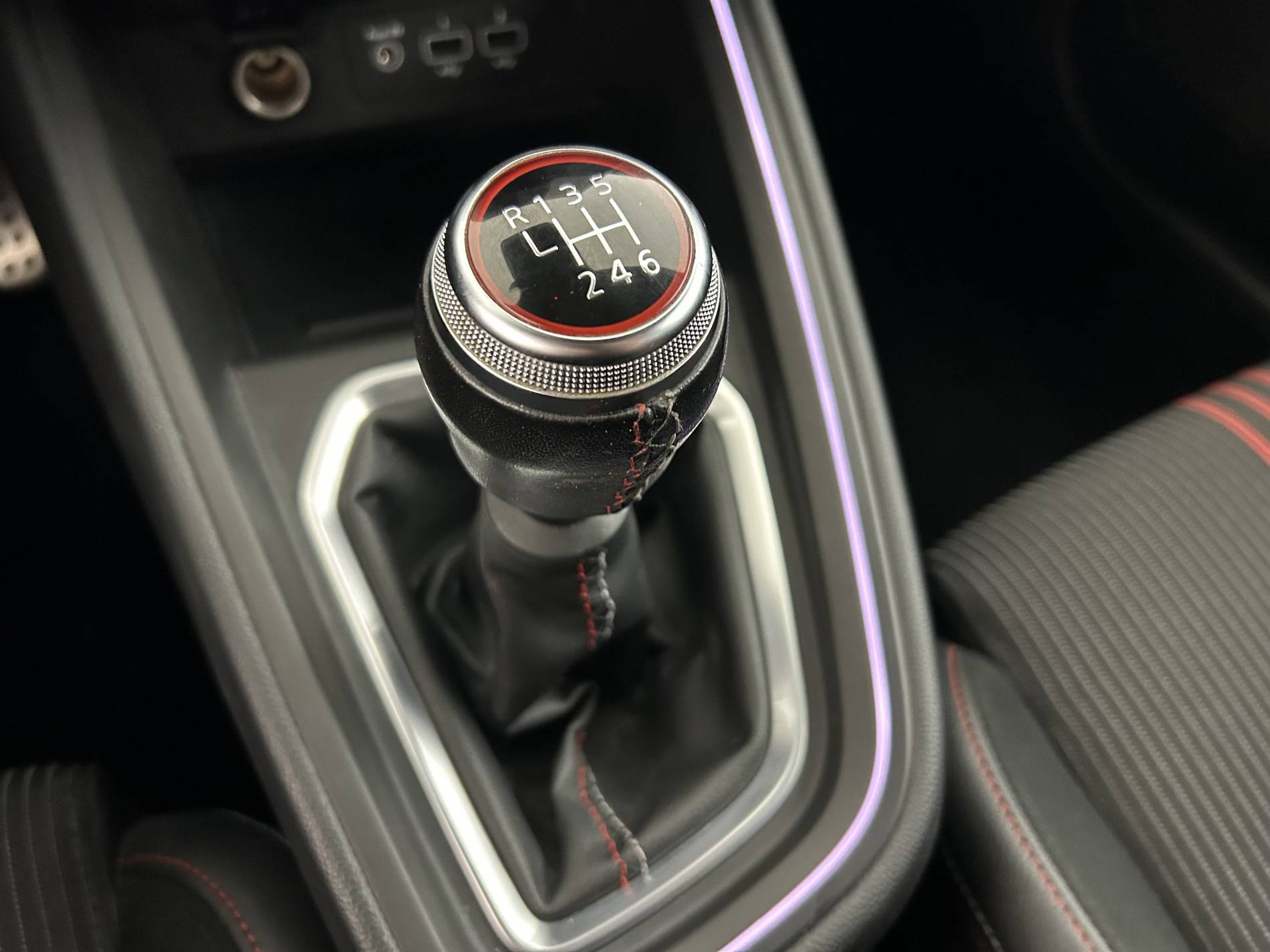 Vente en ligne Renault Clio 5 Clio TCe 140 - 21N au prix de 14 990 €