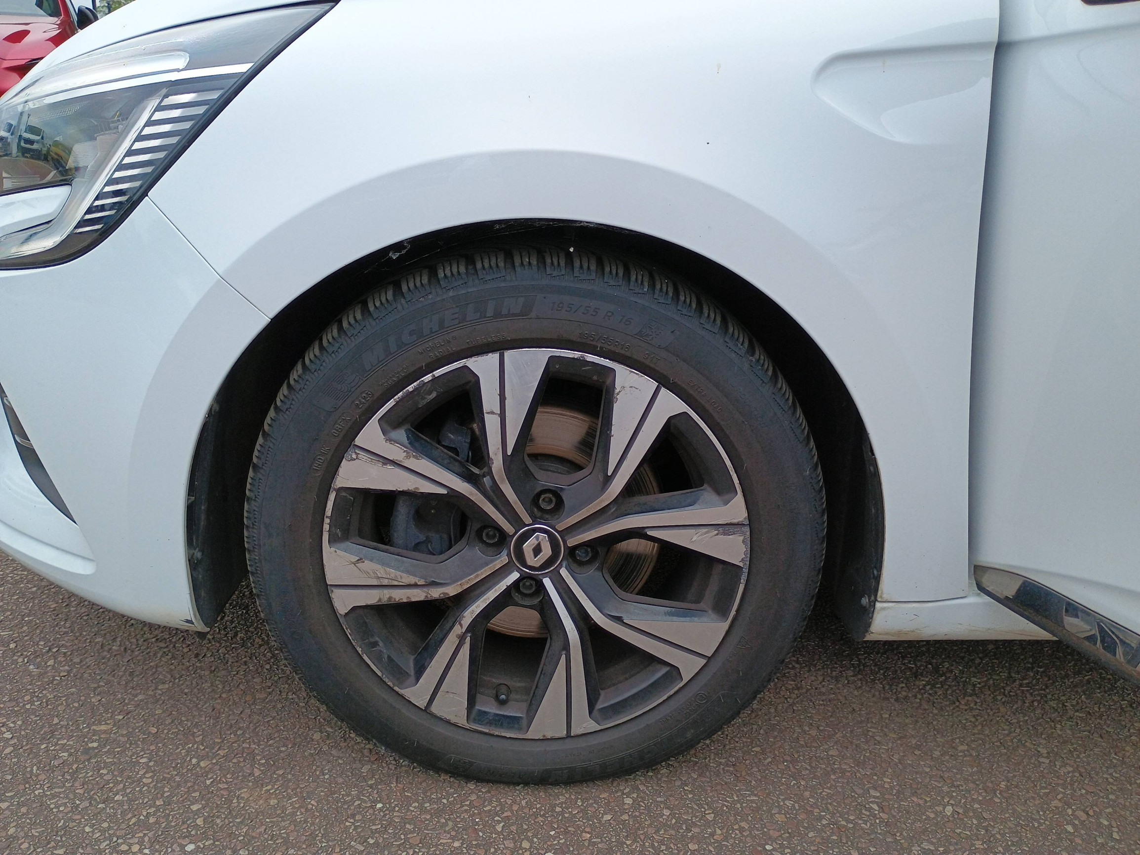 Vente en ligne Renault Clio 5 Clio Blue dCi 100 au prix de 13 991 €