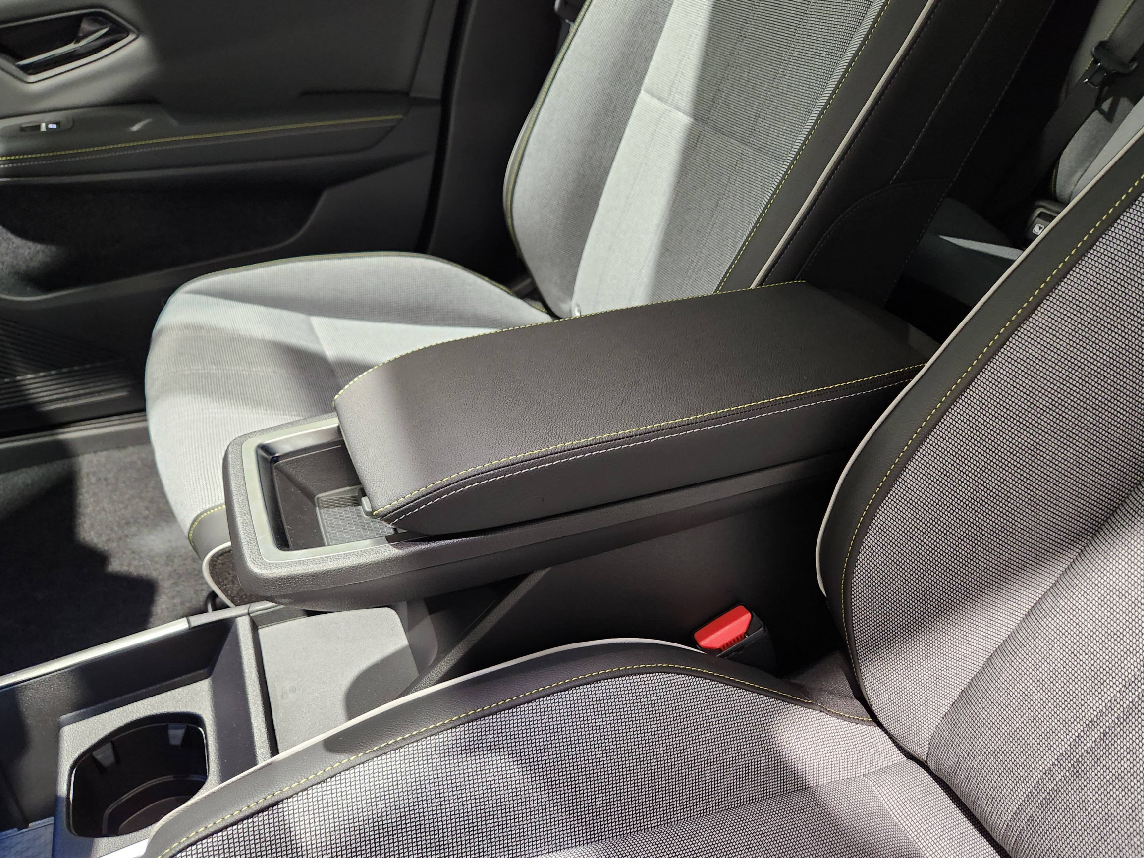 Vente en ligne Renault Scenic E-Tech  220 ch grande autonomie au prix de 43 490 €