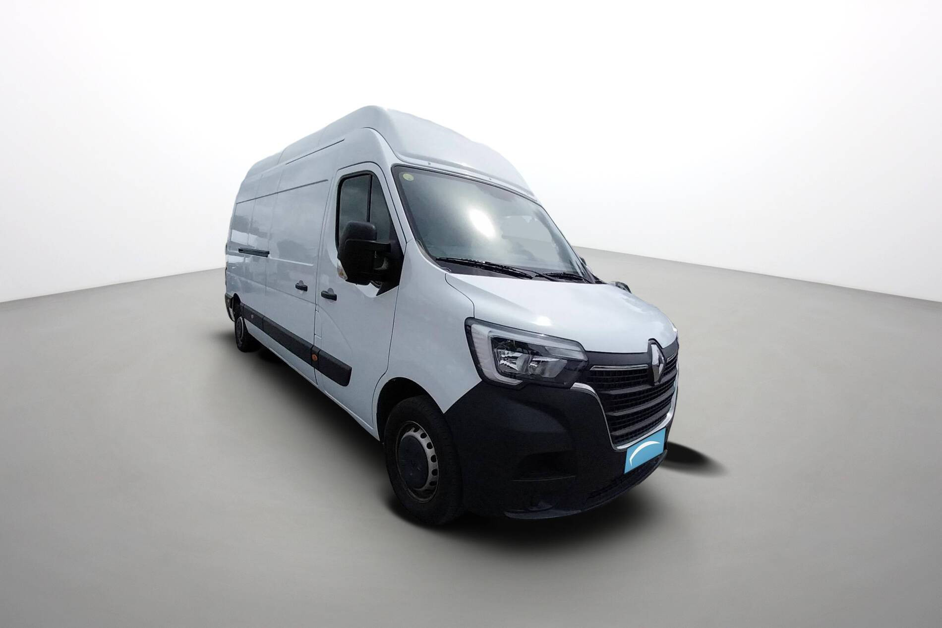 Vente en ligne Renault Master Fourgon MASTER FGN TRAC F3500 L3H3 BLUE DCI 135 au prix de 29 590 €