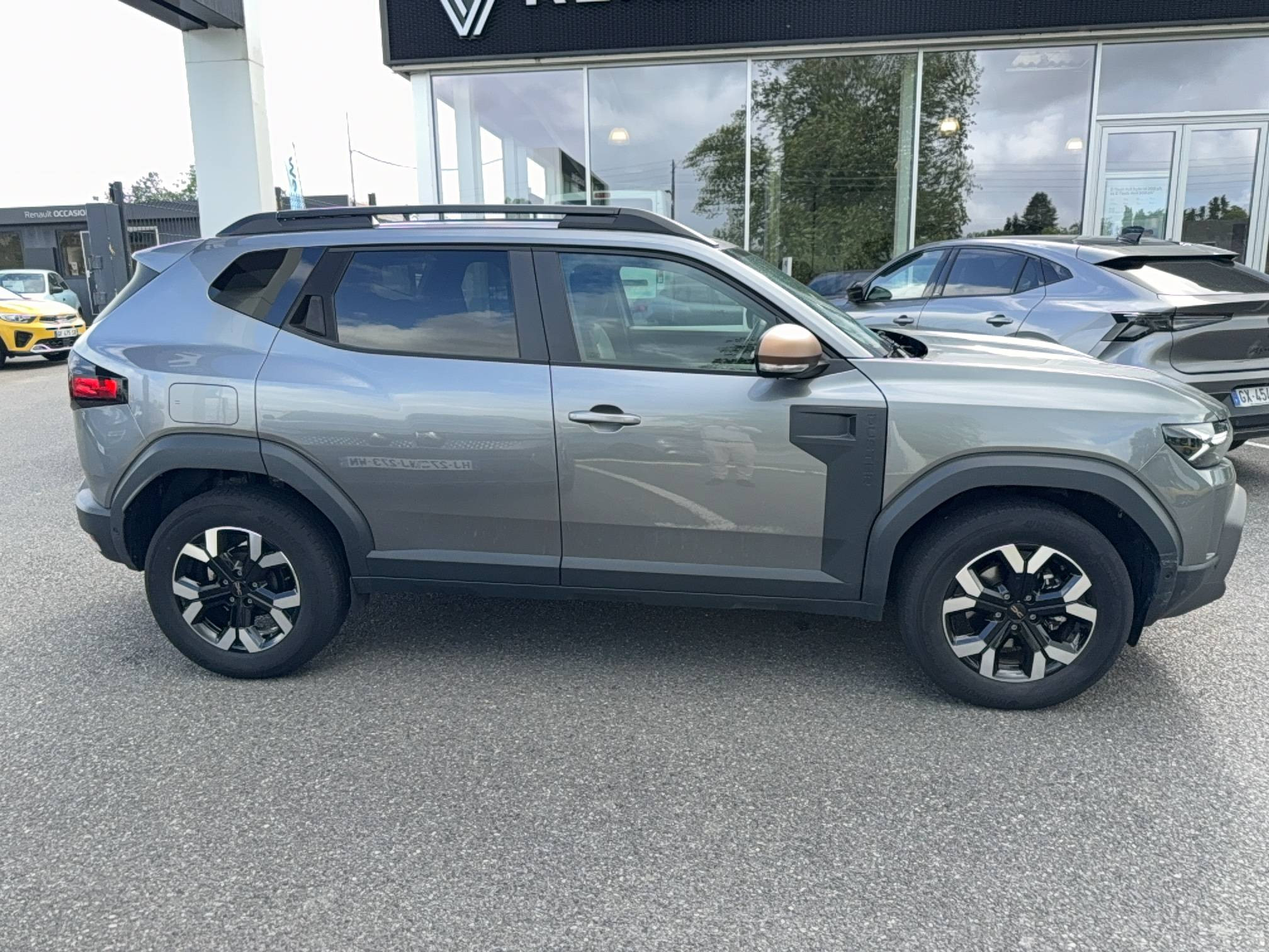 Vente en ligne Dacia Duster  Hybrid 140 au prix de 26 240 €