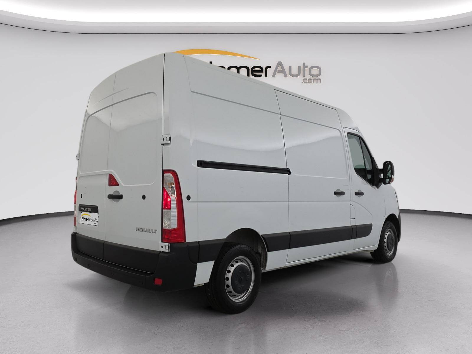 Vente en ligne Renault Master Fourgon MASTER FGN TRAC F3500 L2H2 BLUE DCI 135 au prix de 24 890 €