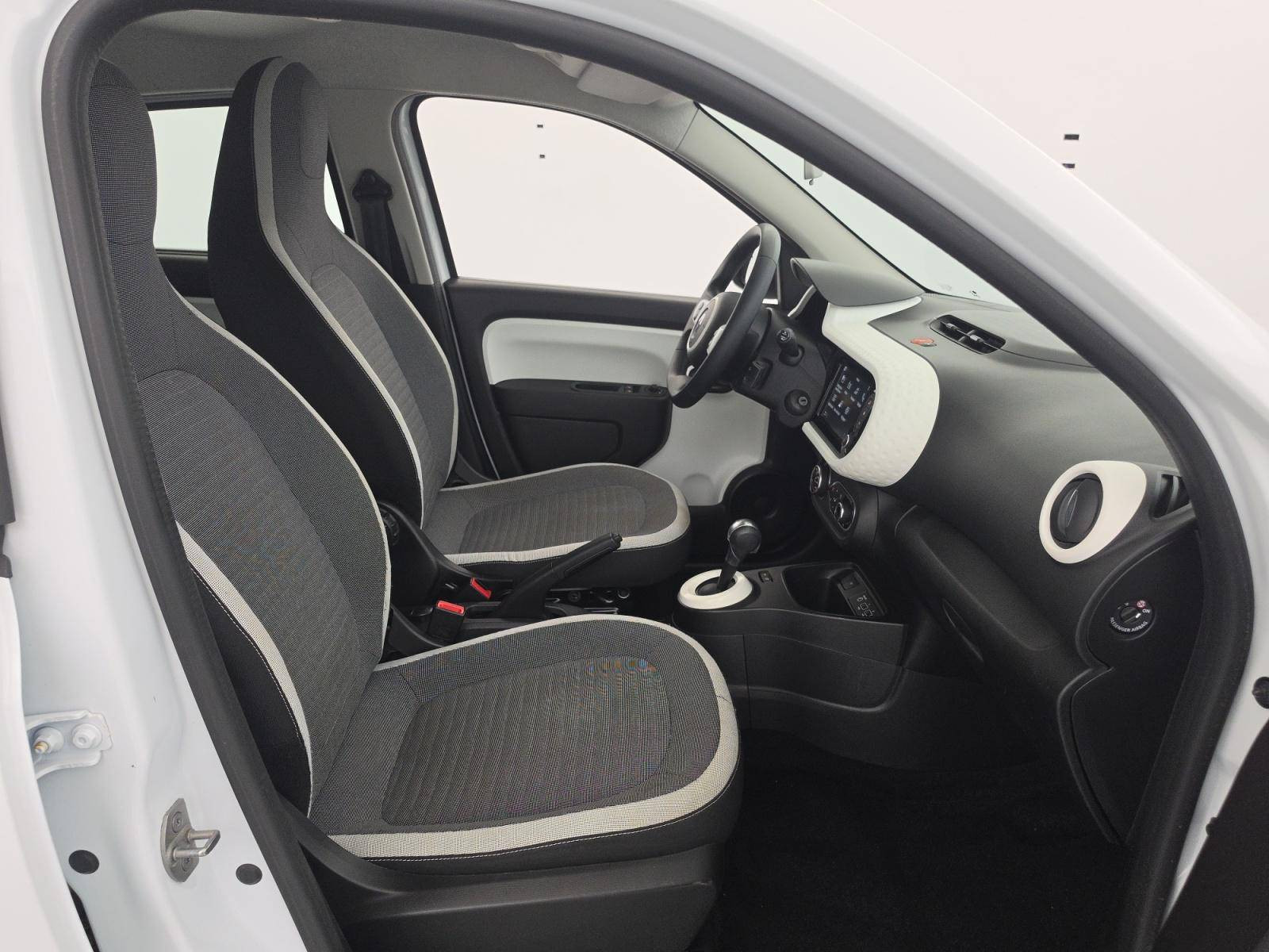 Vente en ligne Renault Twingo Electrique Twingo III E-Tech au prix de 10 880 €
