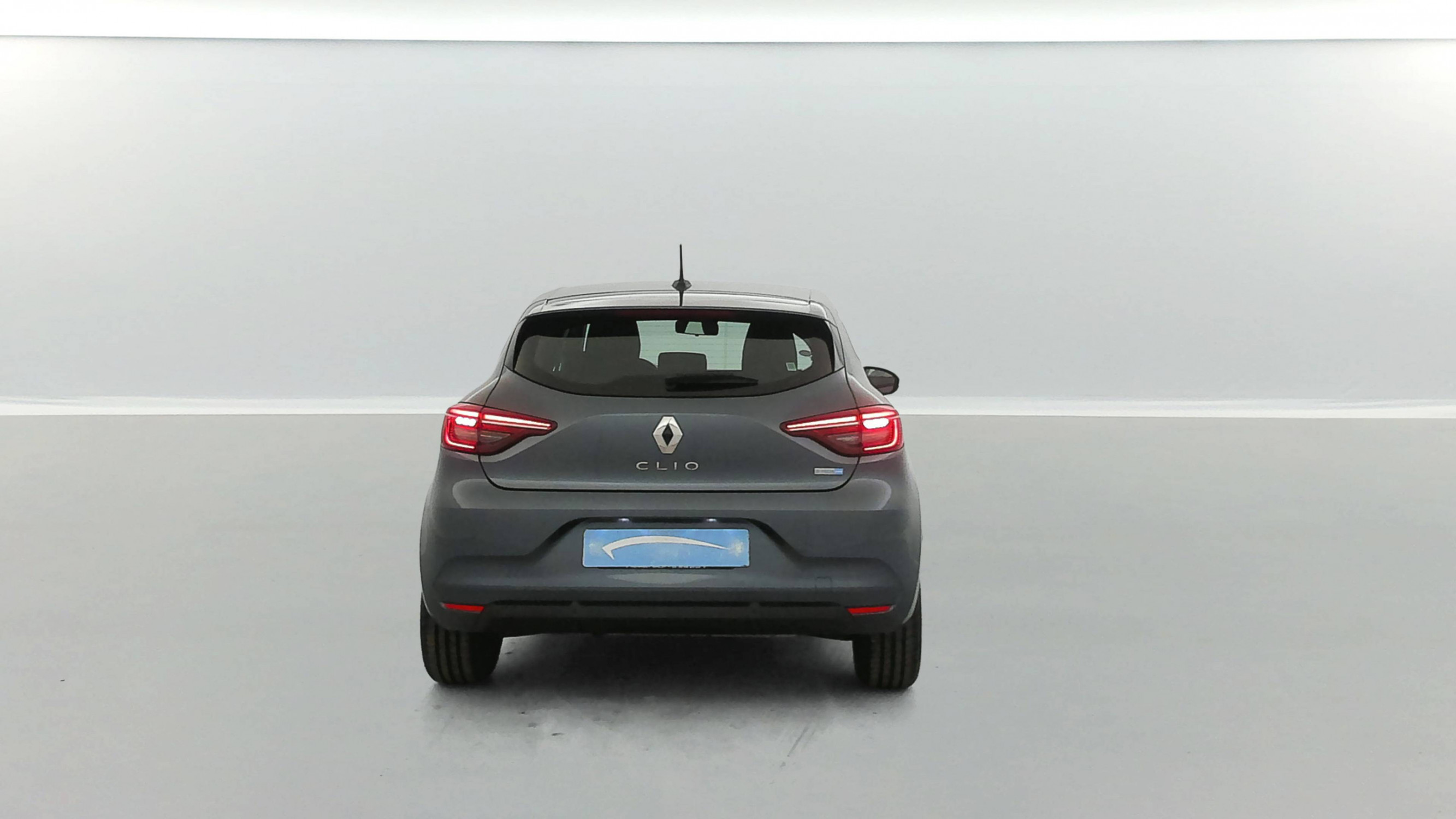 Vente en ligne Renault Clio 5 Clio E-Tech 140 - 21N au prix de 16 990 €