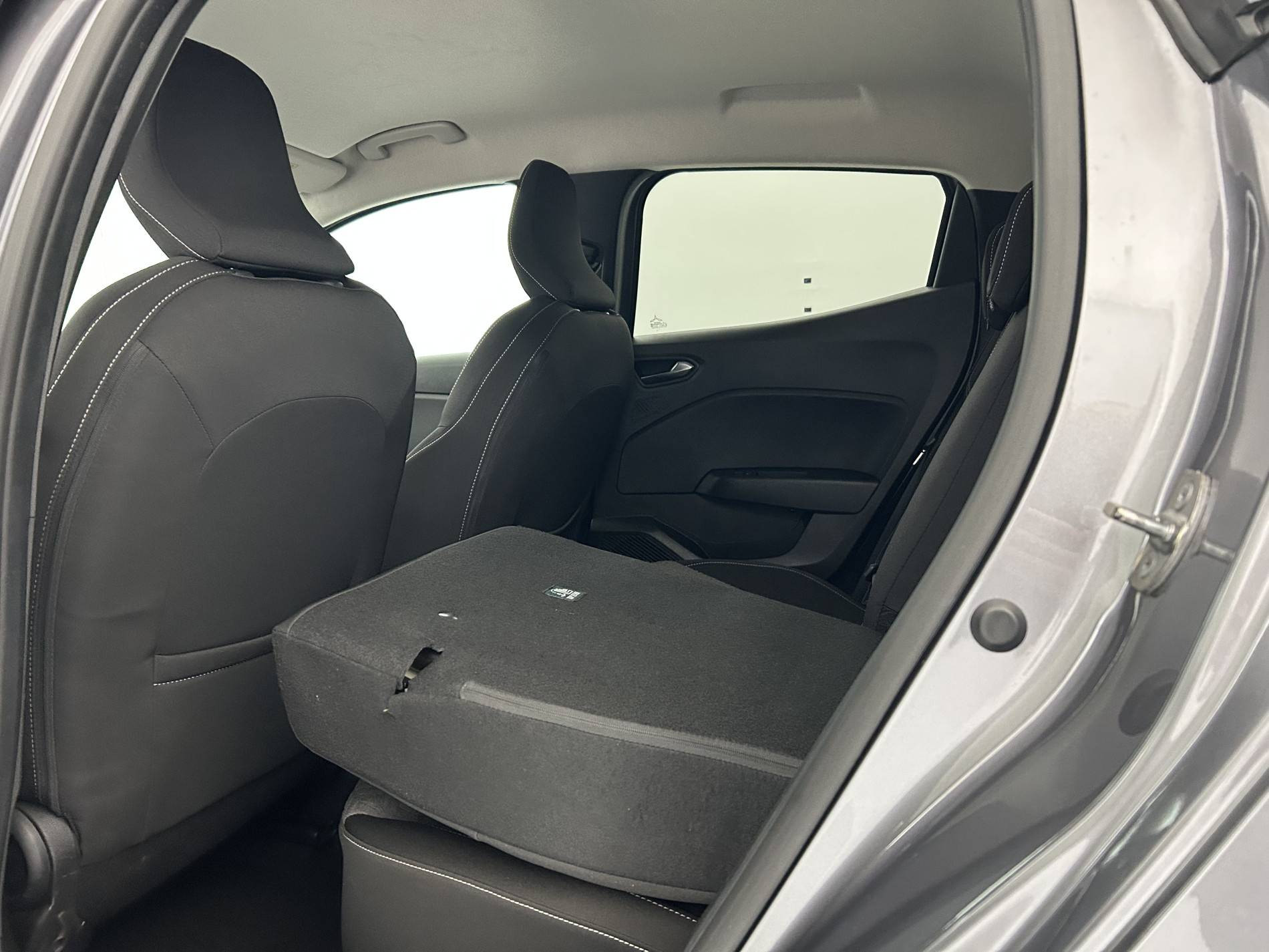 Vente en ligne Renault Clio 5 Clio Blue dCi 100 au prix de 16 490 €