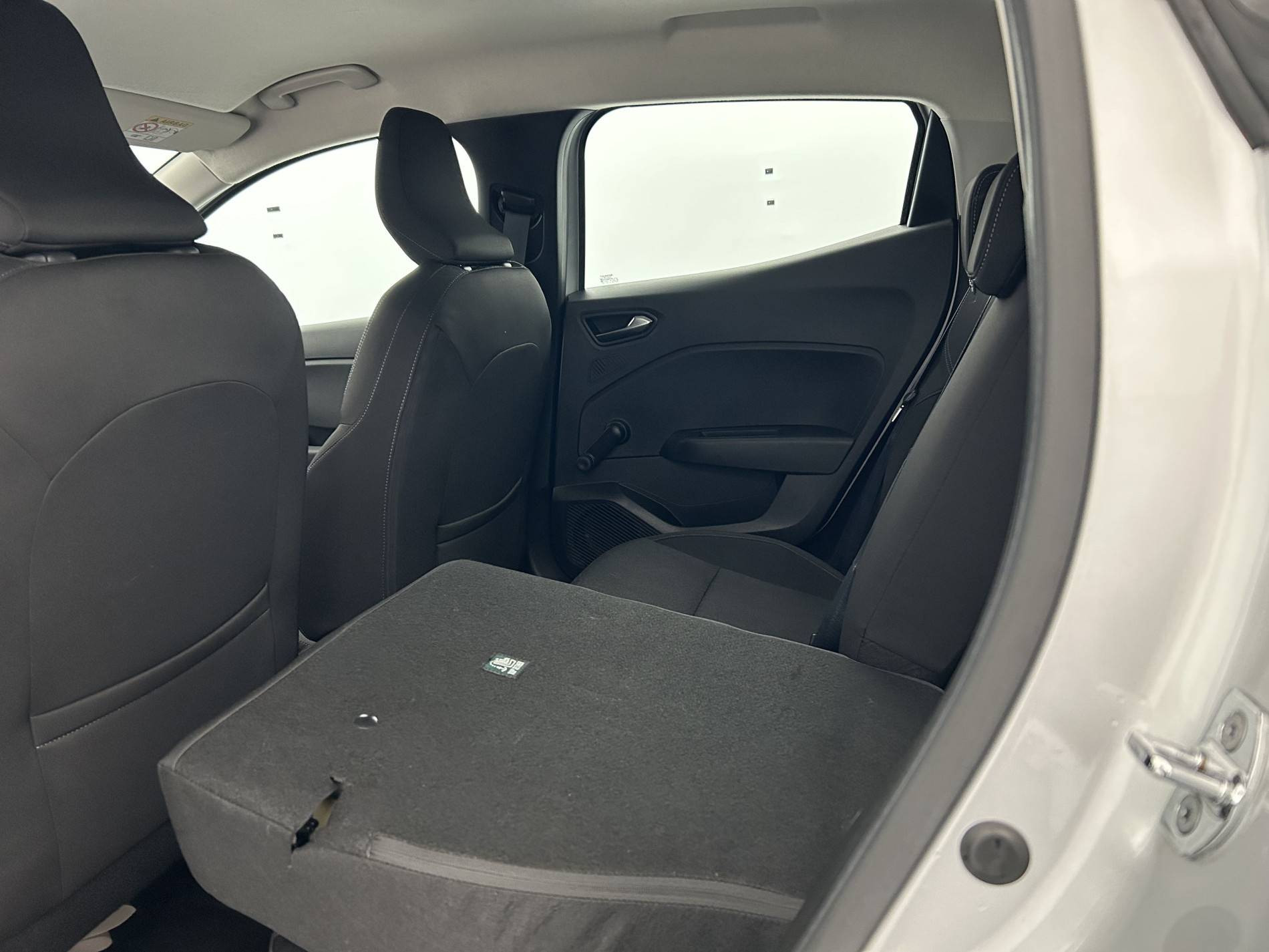 Vente en ligne Renault Clio 5 Clio TCe 90 au prix de 13 290 €