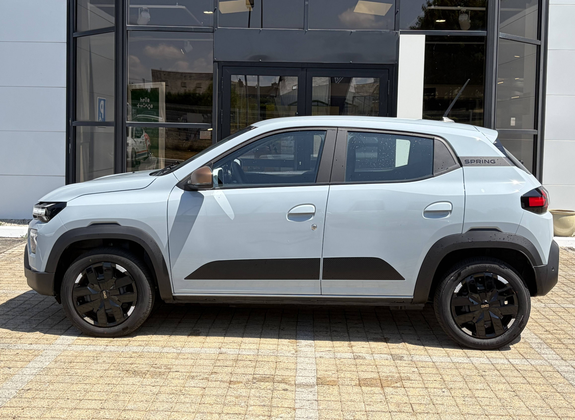 Vente en ligne Dacia Spring  electric 100 au prix de 16 690 €