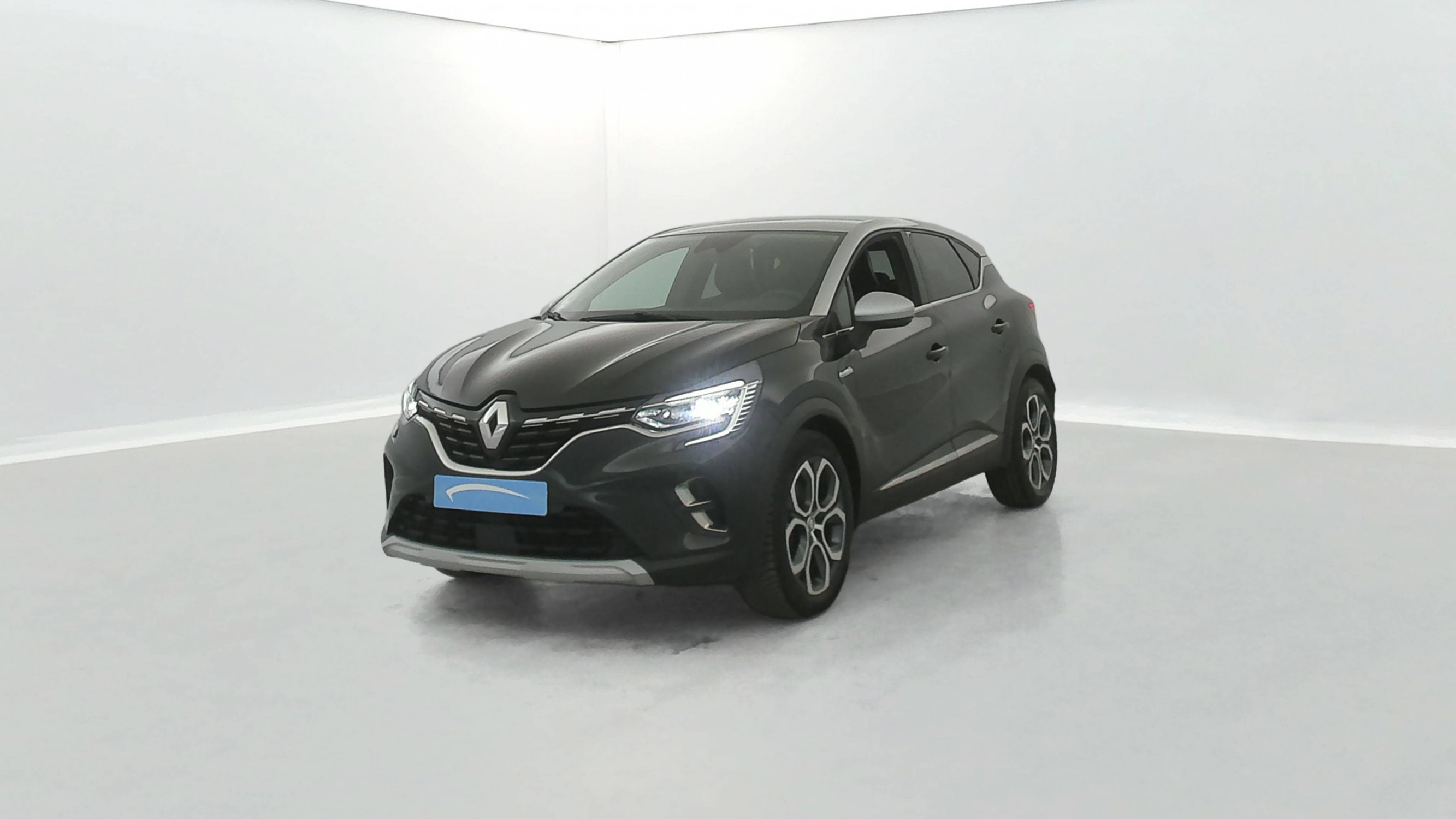 Renault Captur  E-Tech full hybrid 145 occasion de 2023 en vente à Quimper