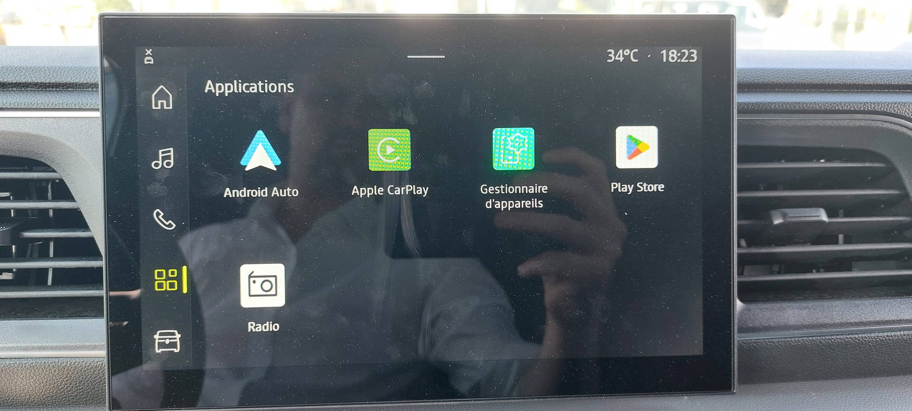 Vente en ligne Renault Master E-Tech MASTER ELECTRIQUE FGN L2H2 3T5 GRANDE AUTONOMIE au prix de 43 890 €