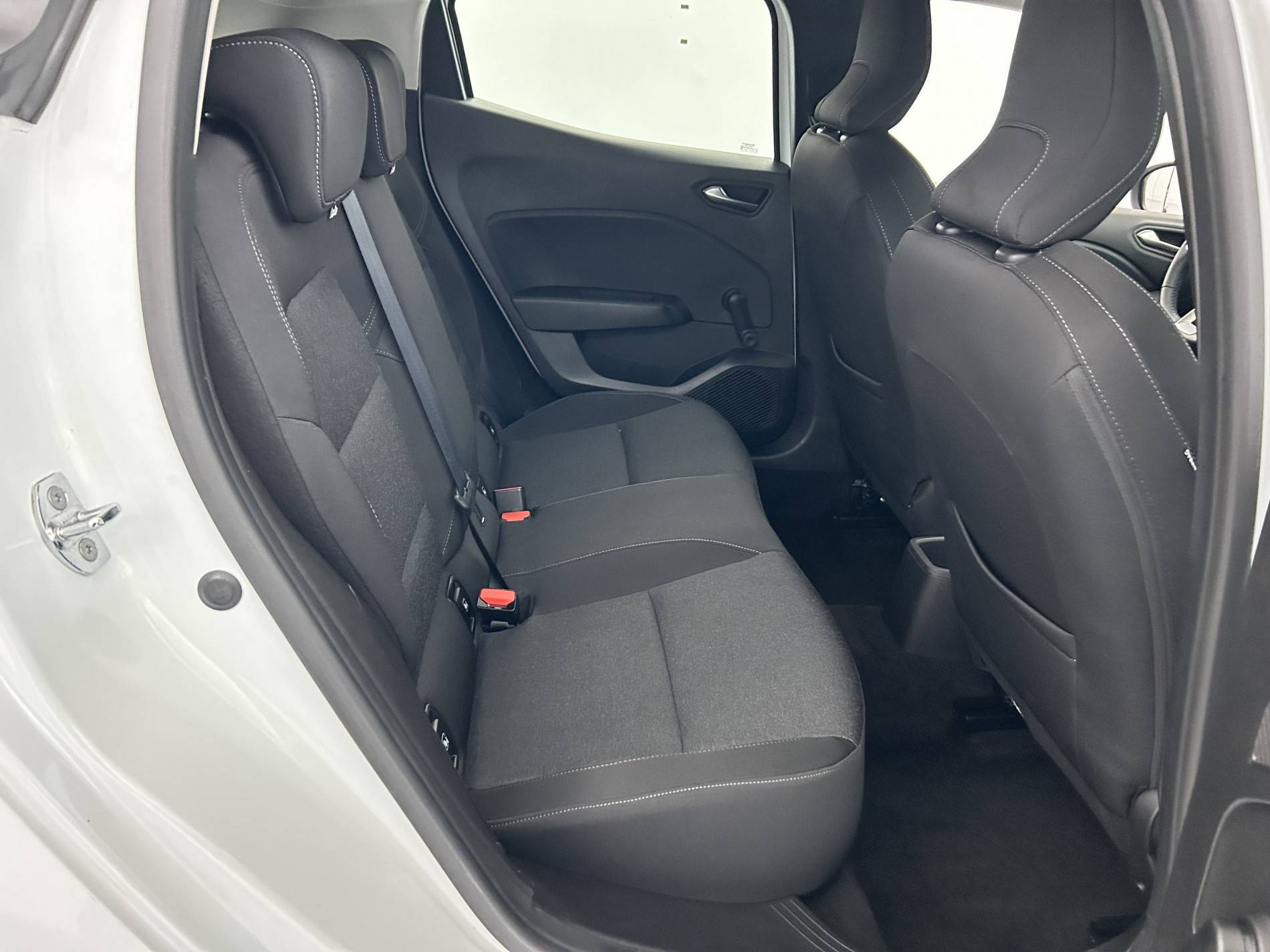 Vente en ligne Renault Clio 5 Clio Blue dCi 100 - 21N au prix de 13 590 €