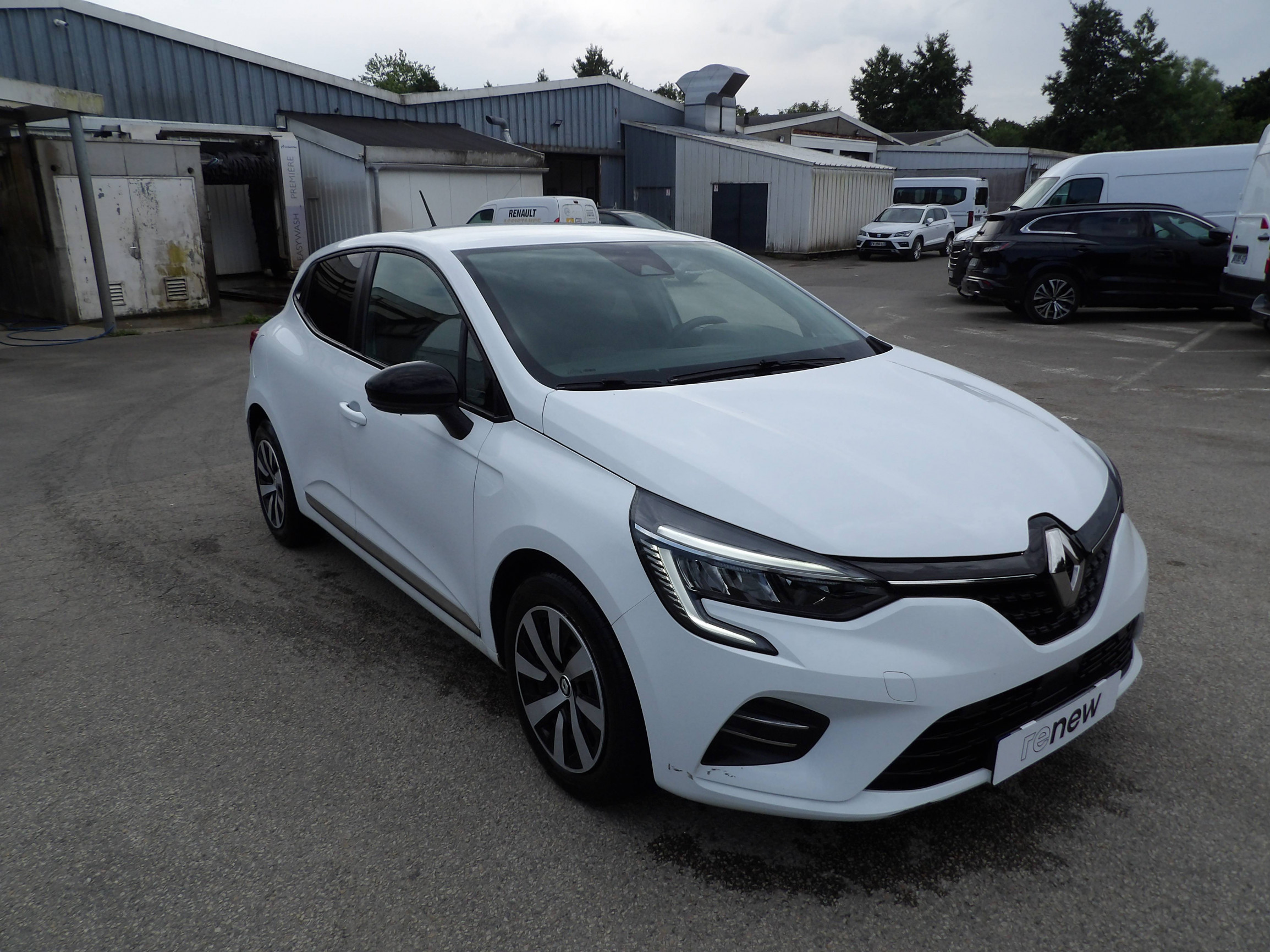 Vente en ligne Renault Clio 5 Clio TCe 90 au prix de 13 999 €