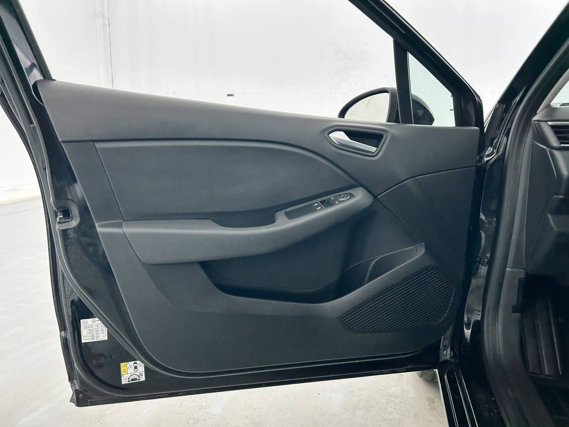 Vente en ligne Renault Clio 5 Clio TCe 90 au prix de 14 390 €