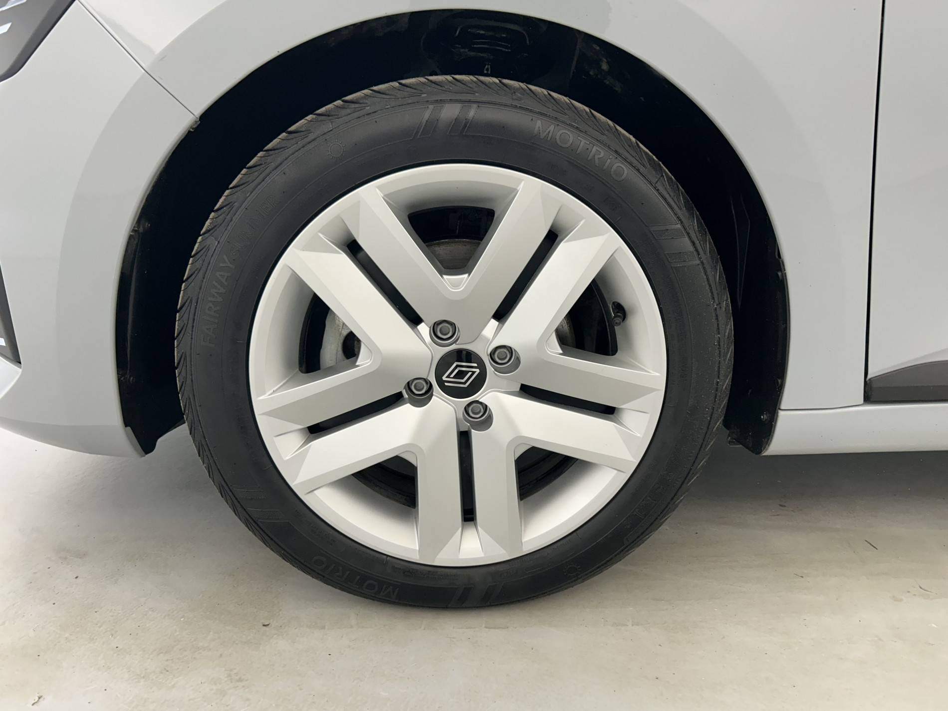 Vente en ligne Renault Clio 5 Clio E-Tech full hybrid 145 ch GSR2 au prix de 19 800 €