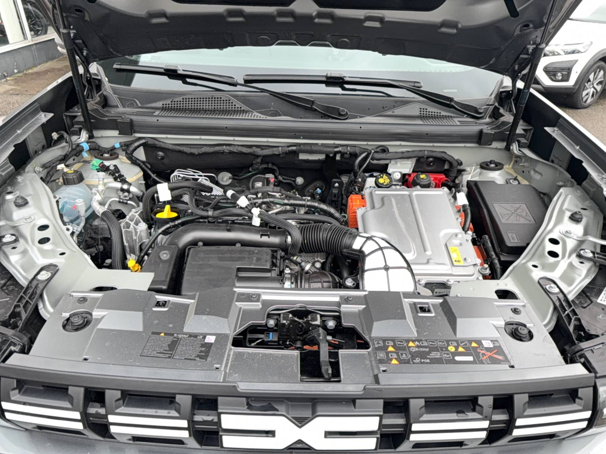 Vente en ligne Dacia Duster  Hybrid 155 au prix de 30 290 €