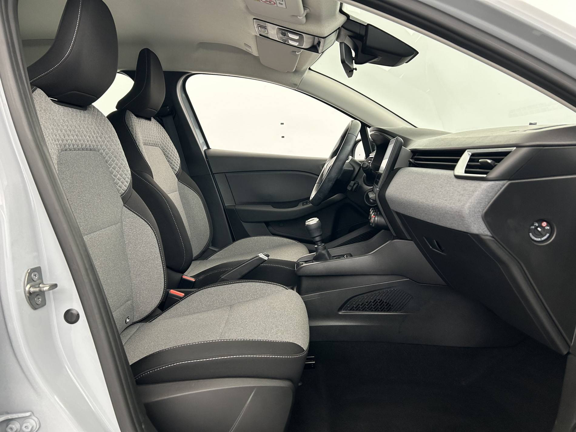 Vente en ligne Renault Clio 5 Clio TCe 90 au prix de 15 500 €