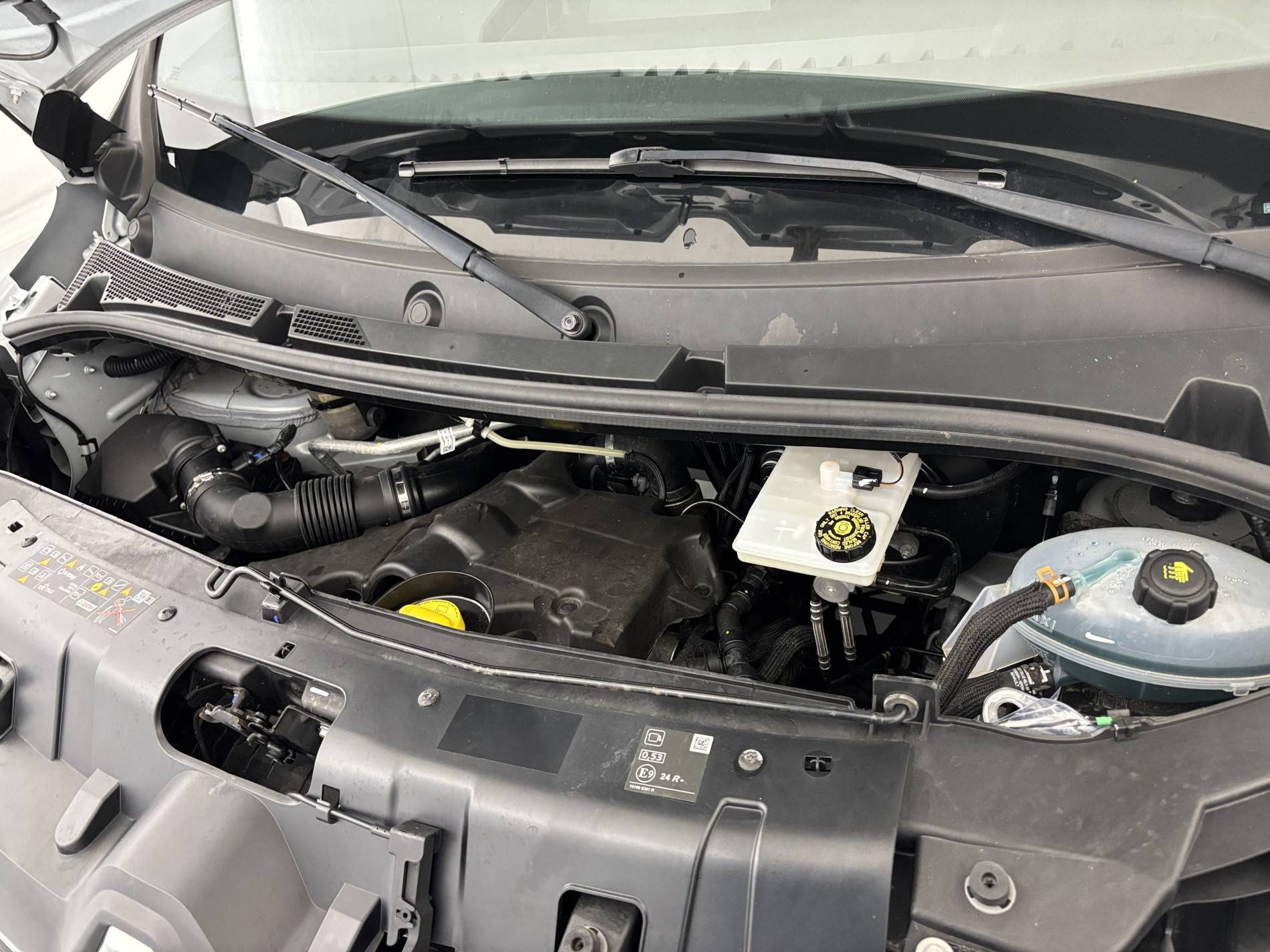 Vente en ligne Renault Master Fourgon MASTER FGN TRAC F3500 L3H3 BLUE DCI 135 au prix de 27 000 €