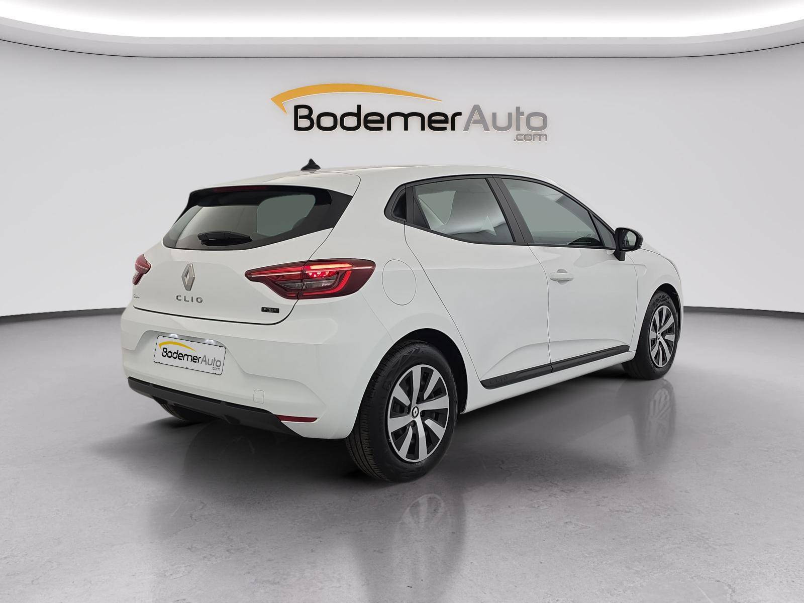 Vente en ligne Renault Clio 5 Clio E-Tech full hybrid 145 au prix de 17 350 €