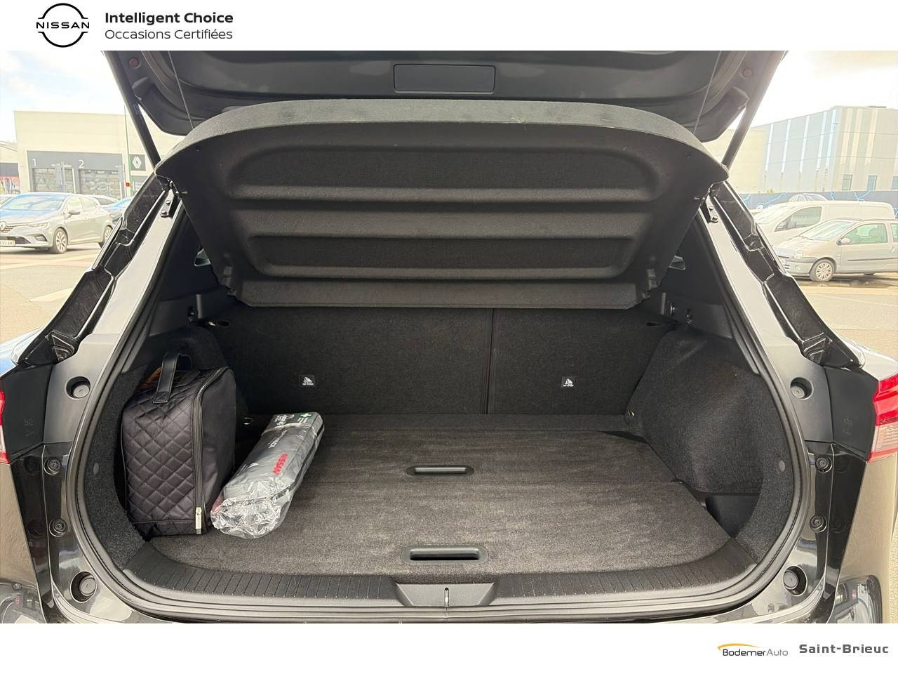 Vente en ligne Nissan Qashqai Qashqai 1.3 DIG-T 140 au prix de 20 990 €
