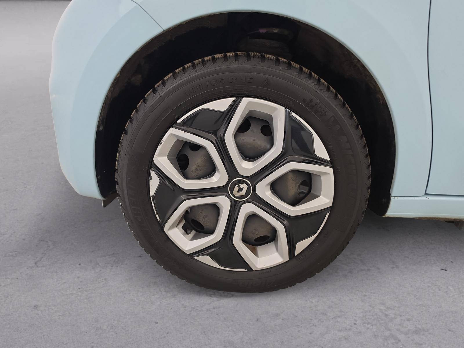 Vente en ligne Renault Twingo Electrique Twingo III E-Tech au prix de 13 490 €