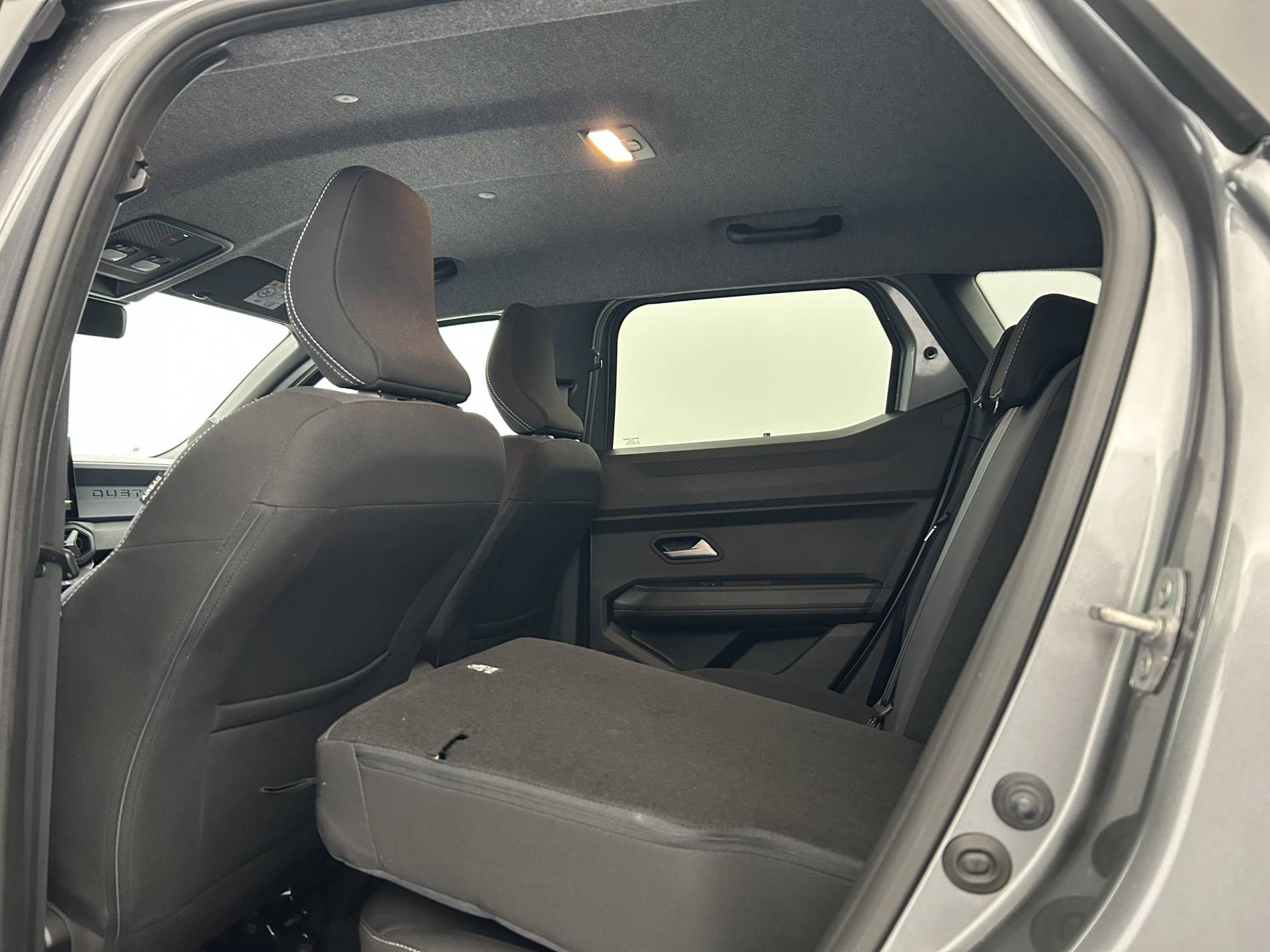 Vente en ligne Dacia Duster  Hybrid 140 au prix de 26 390 €