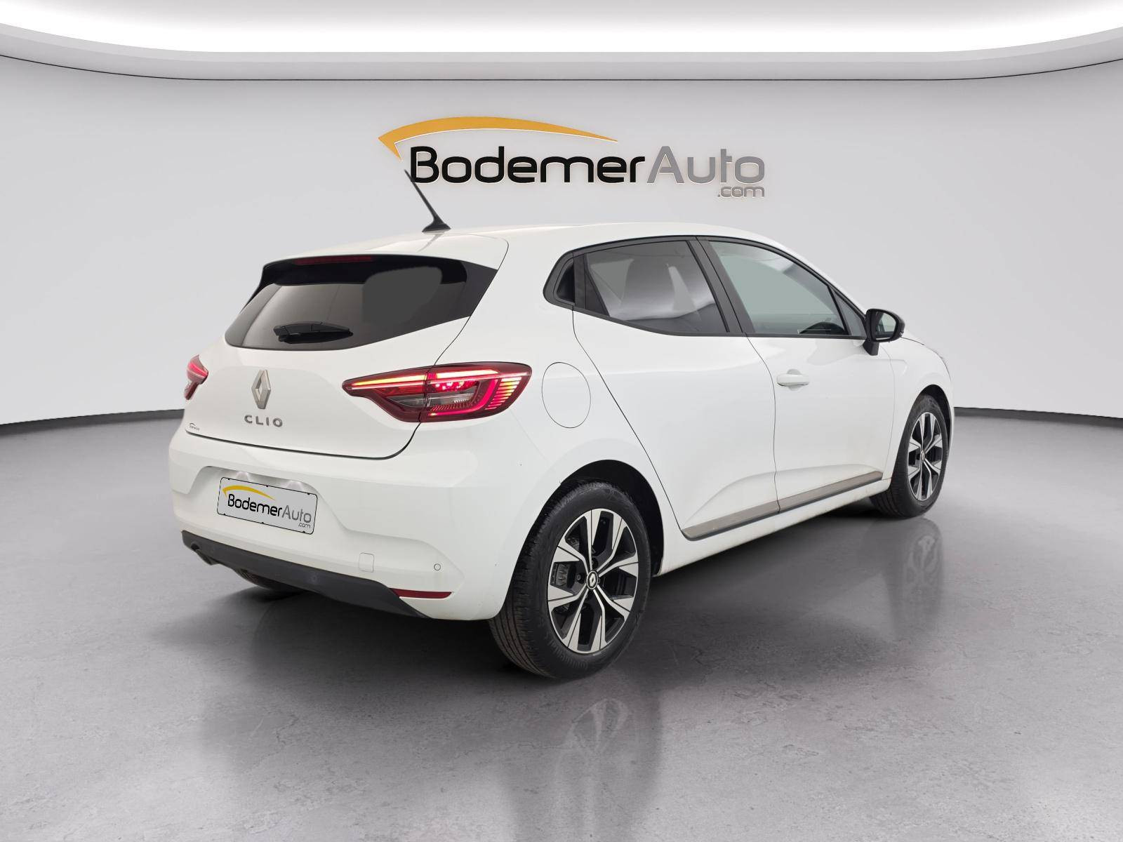 Vente en ligne Renault Clio 5 Clio TCe 100 GPL au prix de 15 990 €