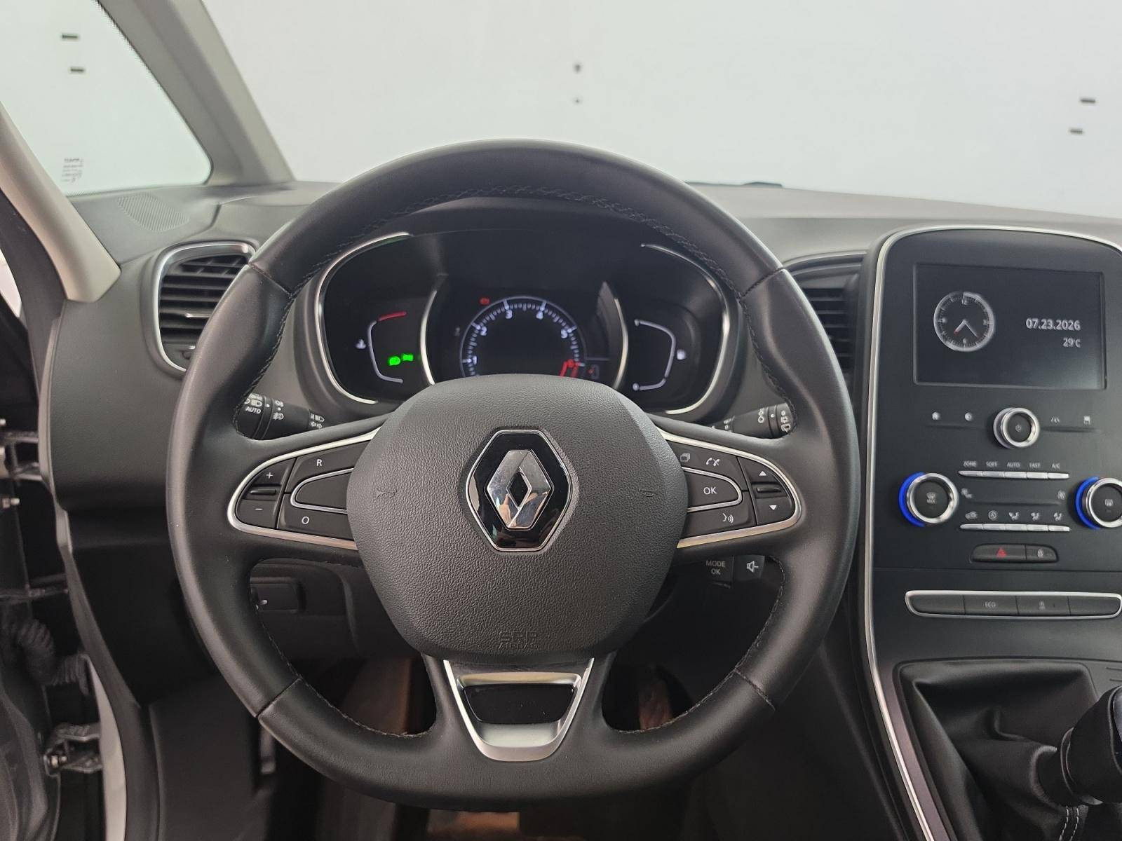Vente en ligne Renault Scenic 4 Scenic TCe 140 au prix de 18 790 €