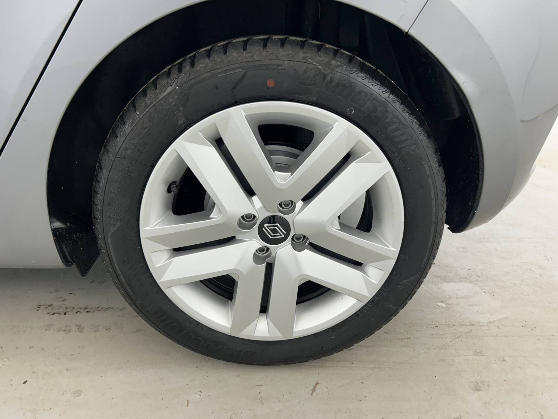 Vente en ligne Renault Clio 5 Clio E-Tech full hybrid 145 ch GSR2 au prix de 19 990 €