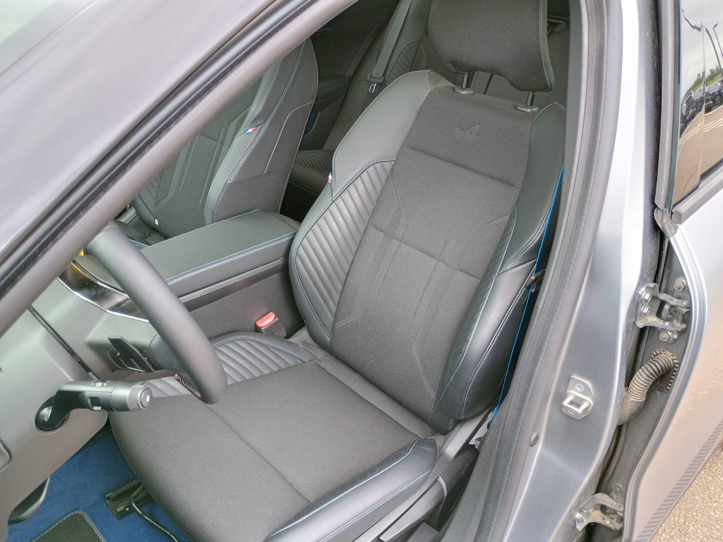 Vente en ligne Renault Scenic E-Tech Scenic E-Tech électrique 220 ch grande autonomie au prix de 40 990 €