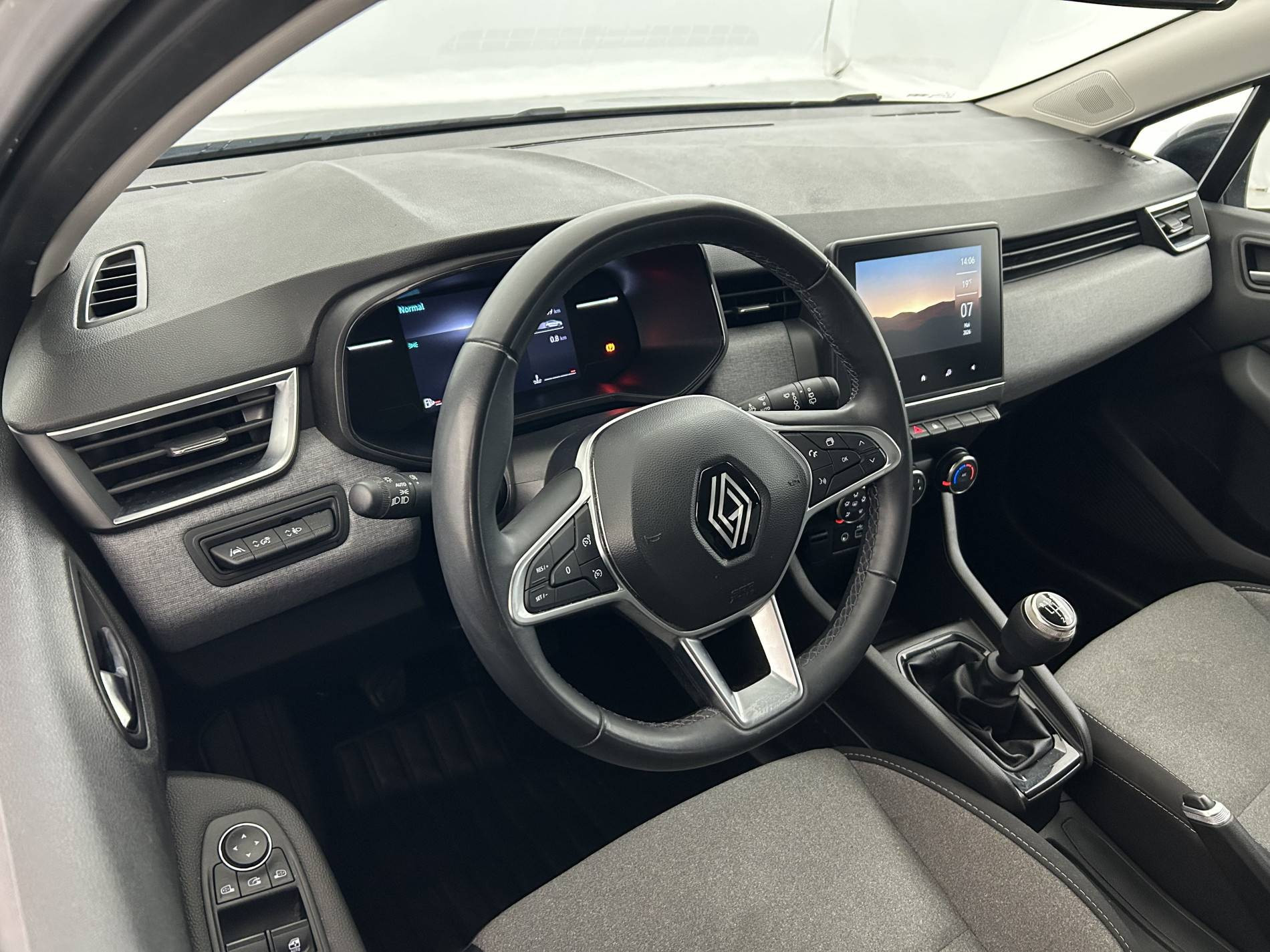 Vente en ligne Renault Clio 5 Clio TCe 90 au prix de 14 990 €
