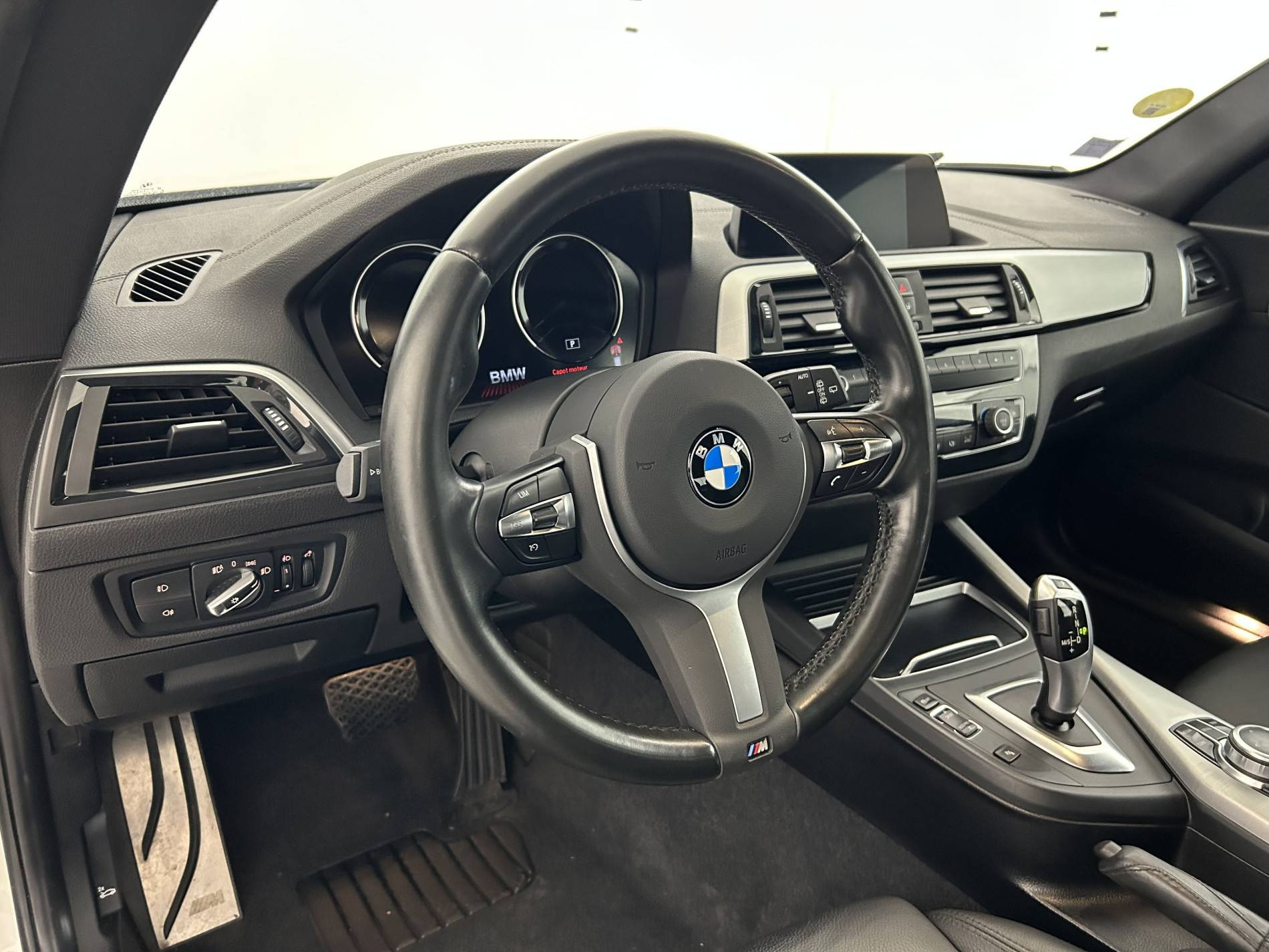 Vente en ligne Bmw Série 1 116d 116 ch BVA8 au prix de 18 990 €