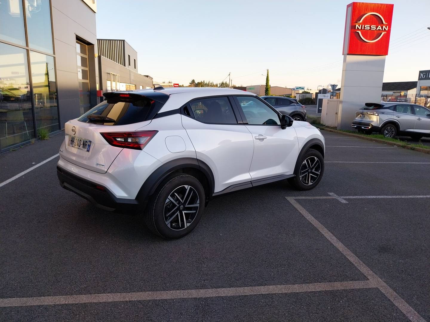 Vente en ligne Nissan Juke  HYBRID 143 au prix de 28 990 €
