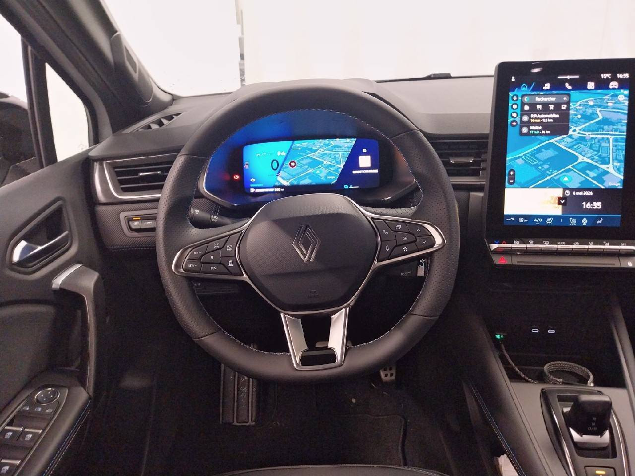 Vente en ligne Renault Symbioz  E-Tech full hybrid 160 ch au prix de 50 000 €