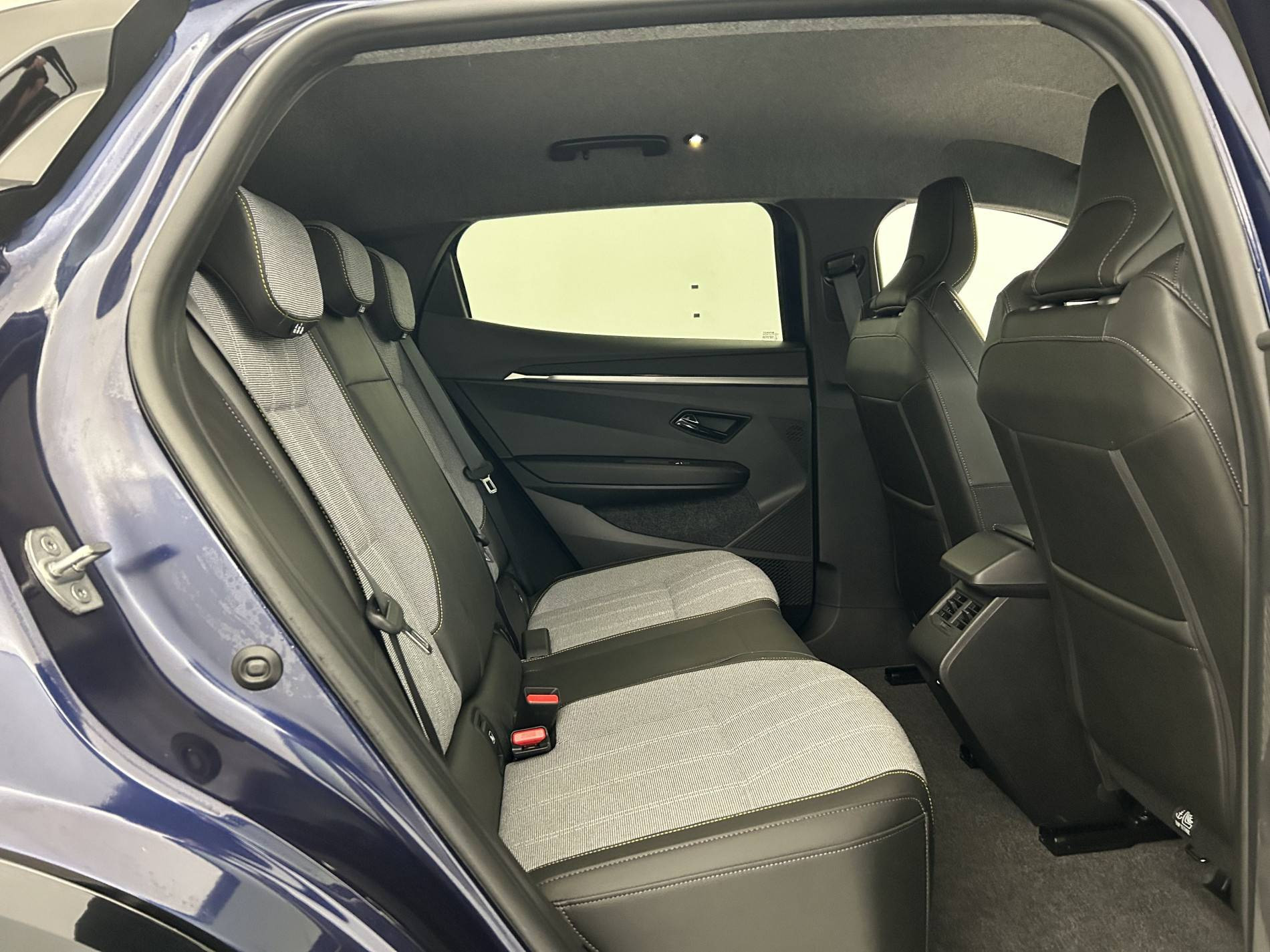 Vente en ligne Renault Megane E-Tech  220 ch autonomie confort GSR2 au prix de 31 990 €
