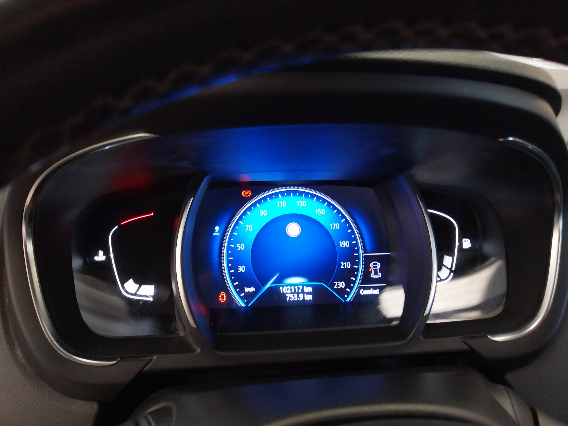 Vente en ligne Renault Scenic 4 Scenic Blue dCi 150 au prix de 14 990 €