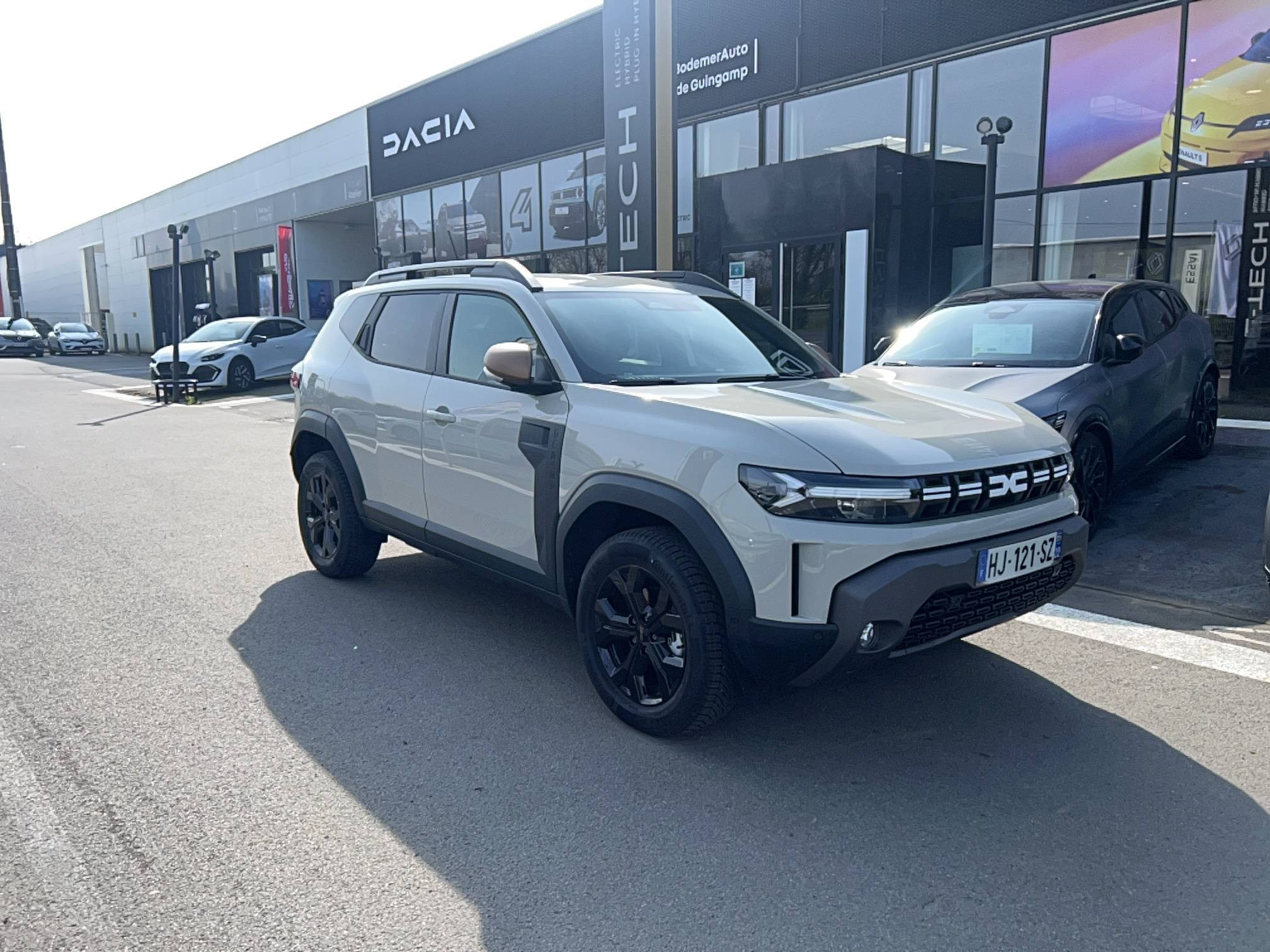 Vente en ligne Dacia Duster  Hybrid-G 150 4x4 au prix de 32 600 €