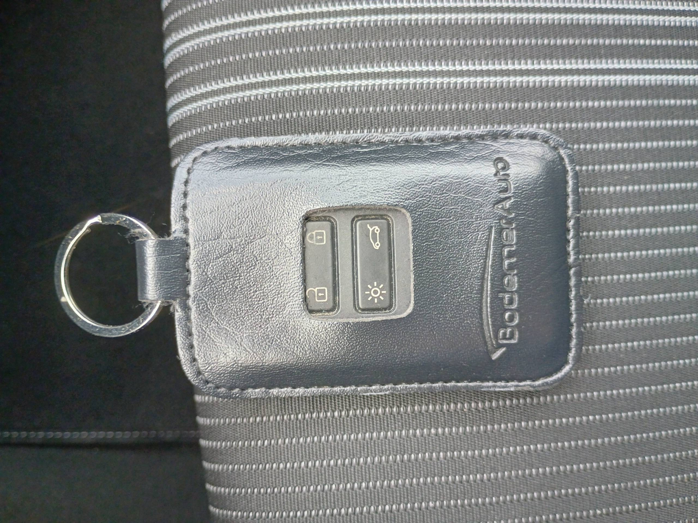 Vente en ligne Renault Clio 5 Clio E-Tech hybride 145 au prix de 20 490 €