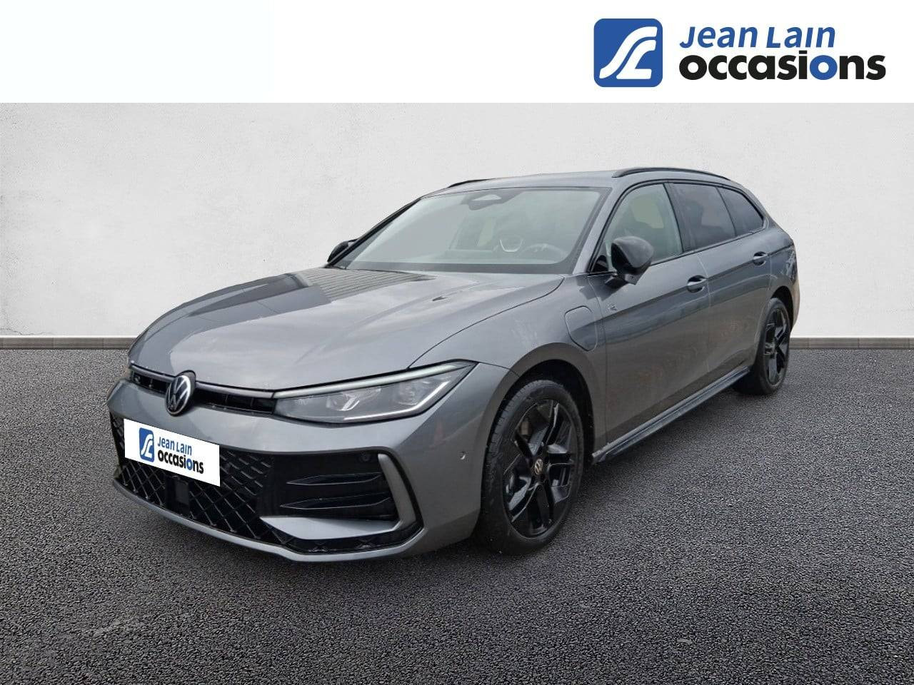 Vente en ligne VOLKSWAGEN PASSAT Passat 1.5 eHybrid 272 DSG6 R-Line de 2025 au prix de 52 990 €