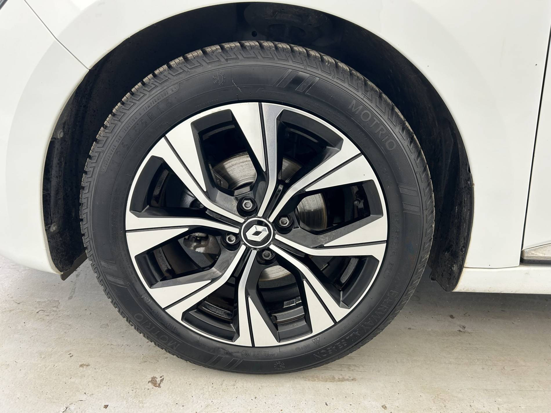 Vente en ligne Renault Clio 5 Clio TCe 90 - 21N au prix de 14 390 €