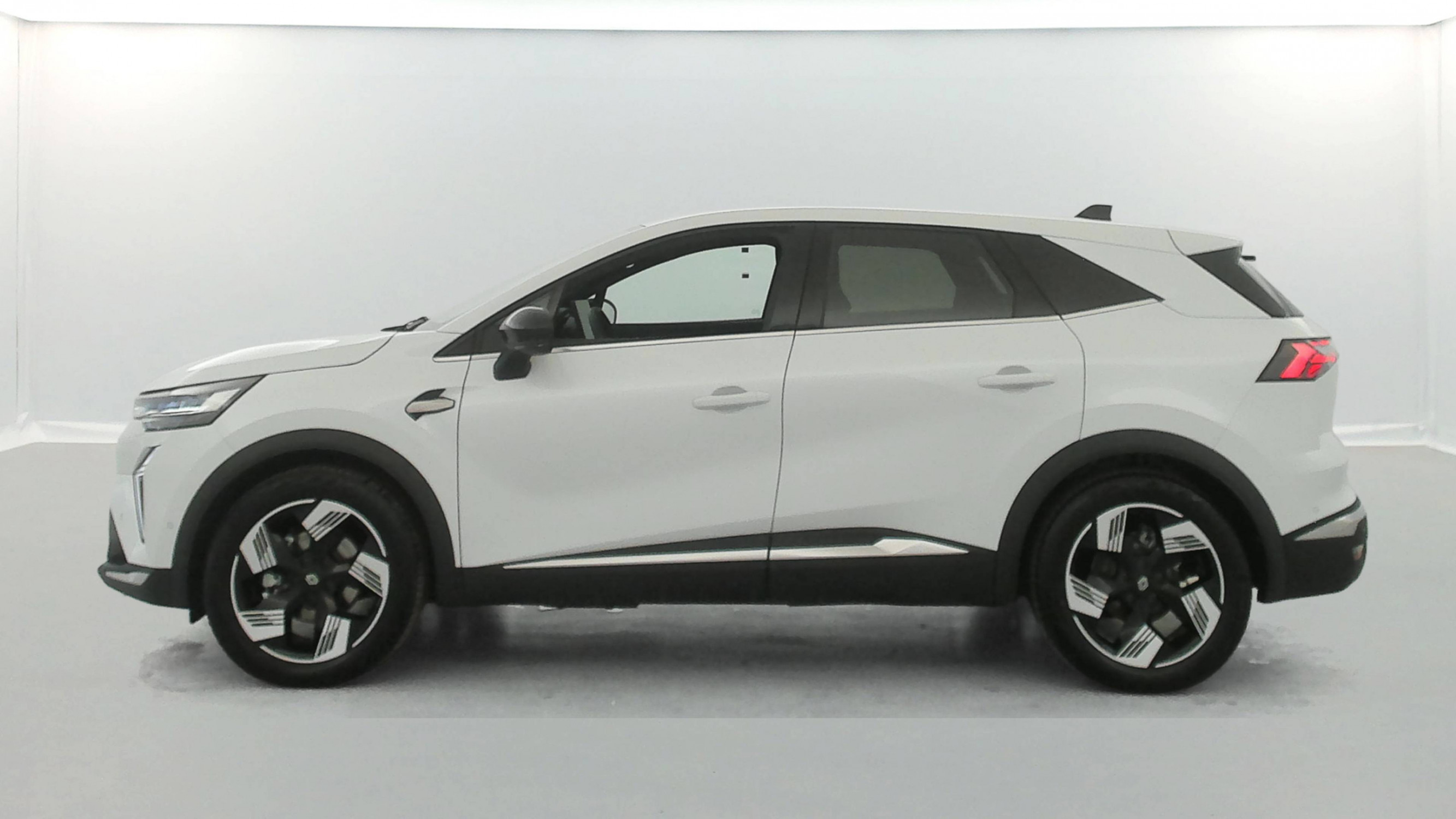 Vente en ligne Renault Symbioz  E-Tech full hybrid 145 au prix de 26 991 €