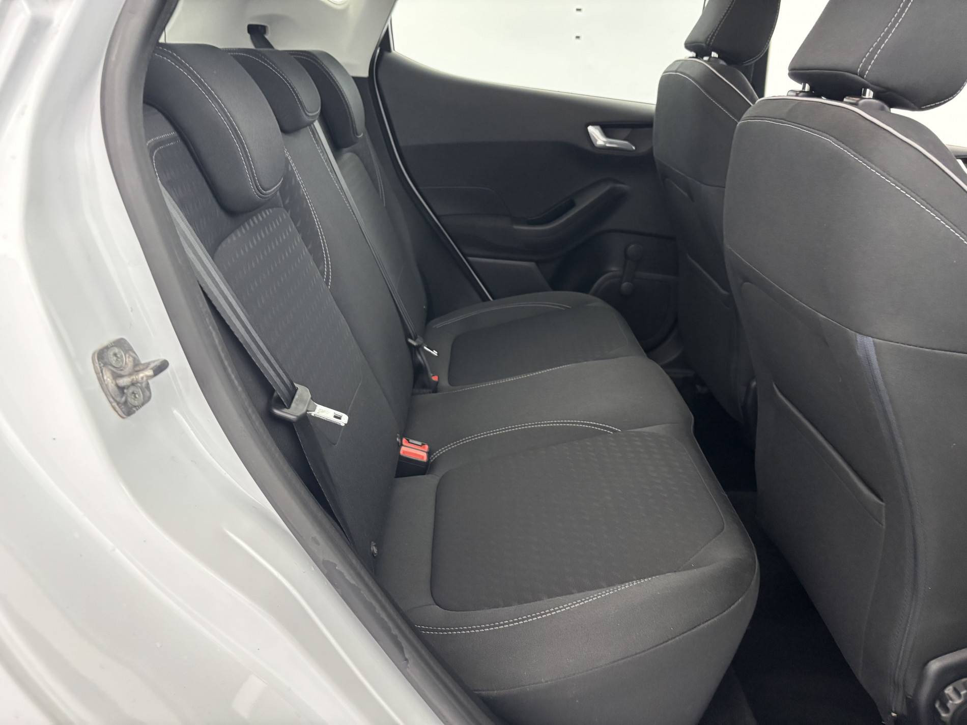 Vente en ligne Ford Fiesta  1.0 EcoBoost 100 ch S&S BVM6 au prix de 9 990 €