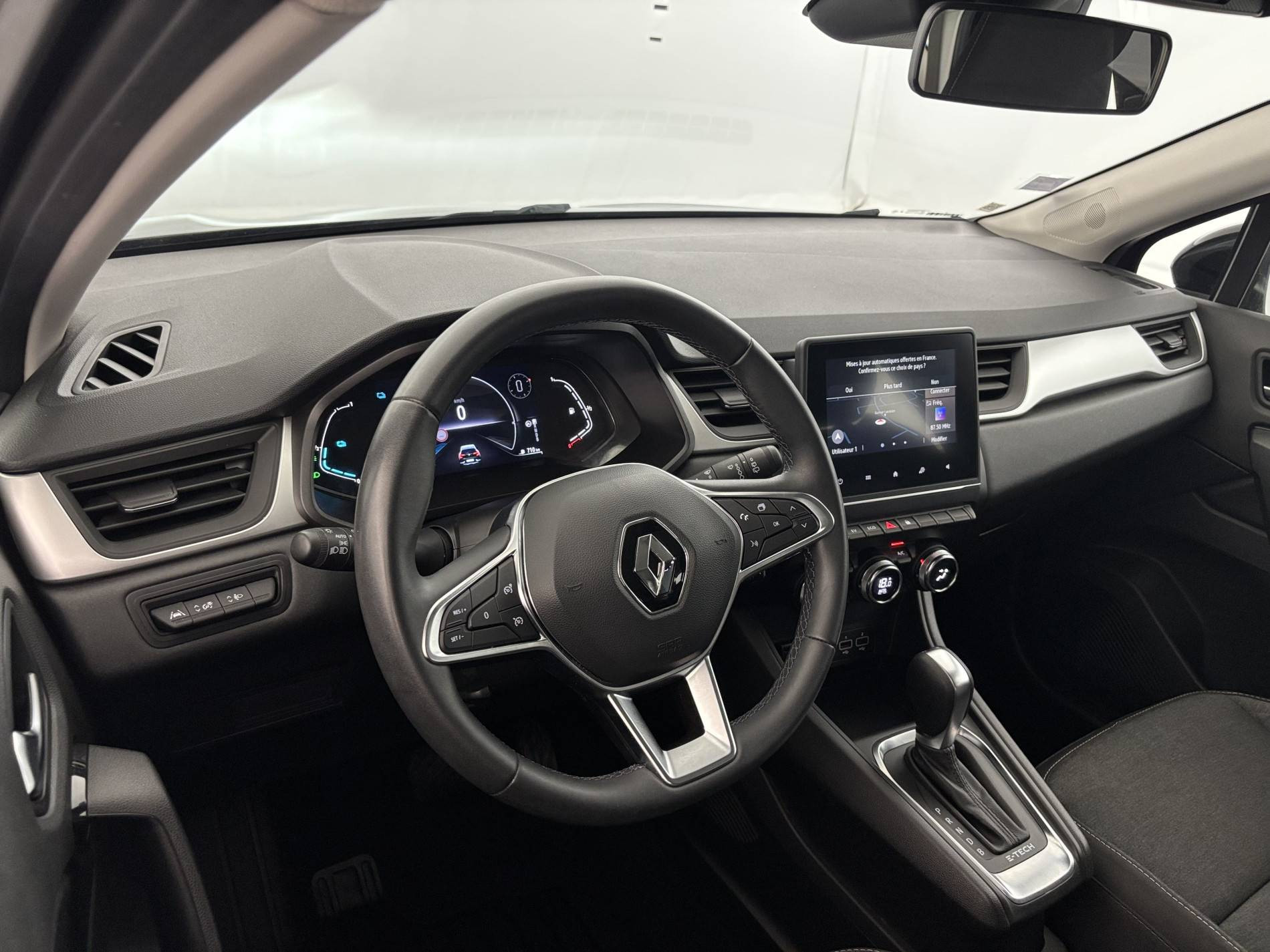 Vente en ligne Renault Captur  E-Tech 145 - 21 au prix de 18 590 €