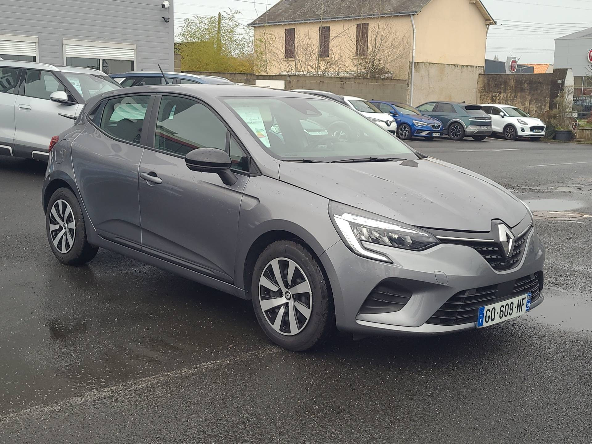 Vente en ligne Renault Clio 5 Clio TCe 90 au prix de 13 990 €